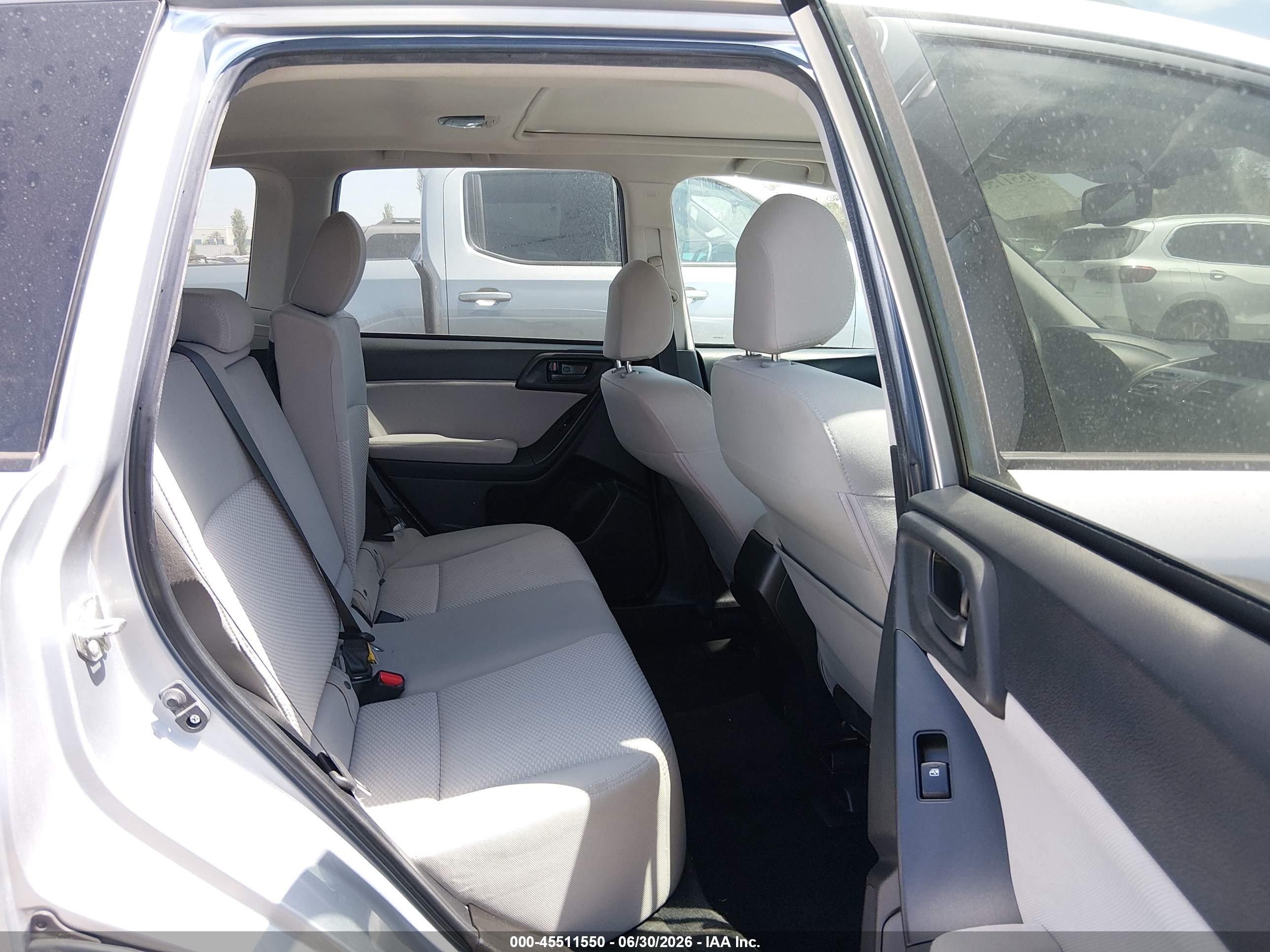 2015 Subaru Forester 2.5i Premium Silver vin: JF2SJADC2FH447800