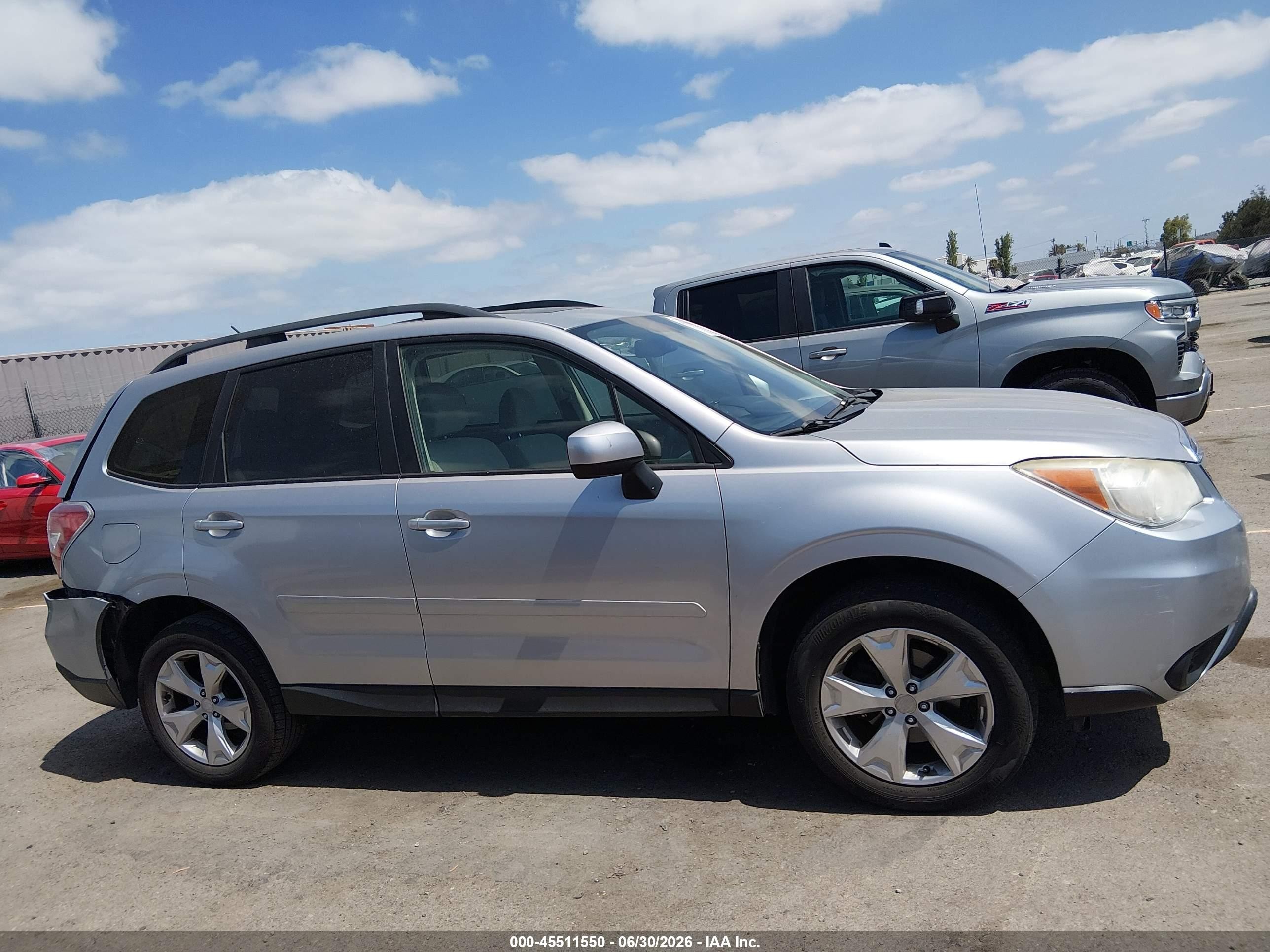 2015 Subaru Forester 2.5i Premium Silver vin: JF2SJADC2FH447800