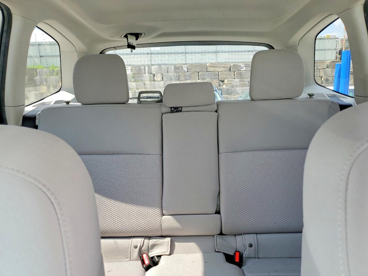 2015 Subaru Forester 2.5i Premium White vin: JF2SJADC2FH450857