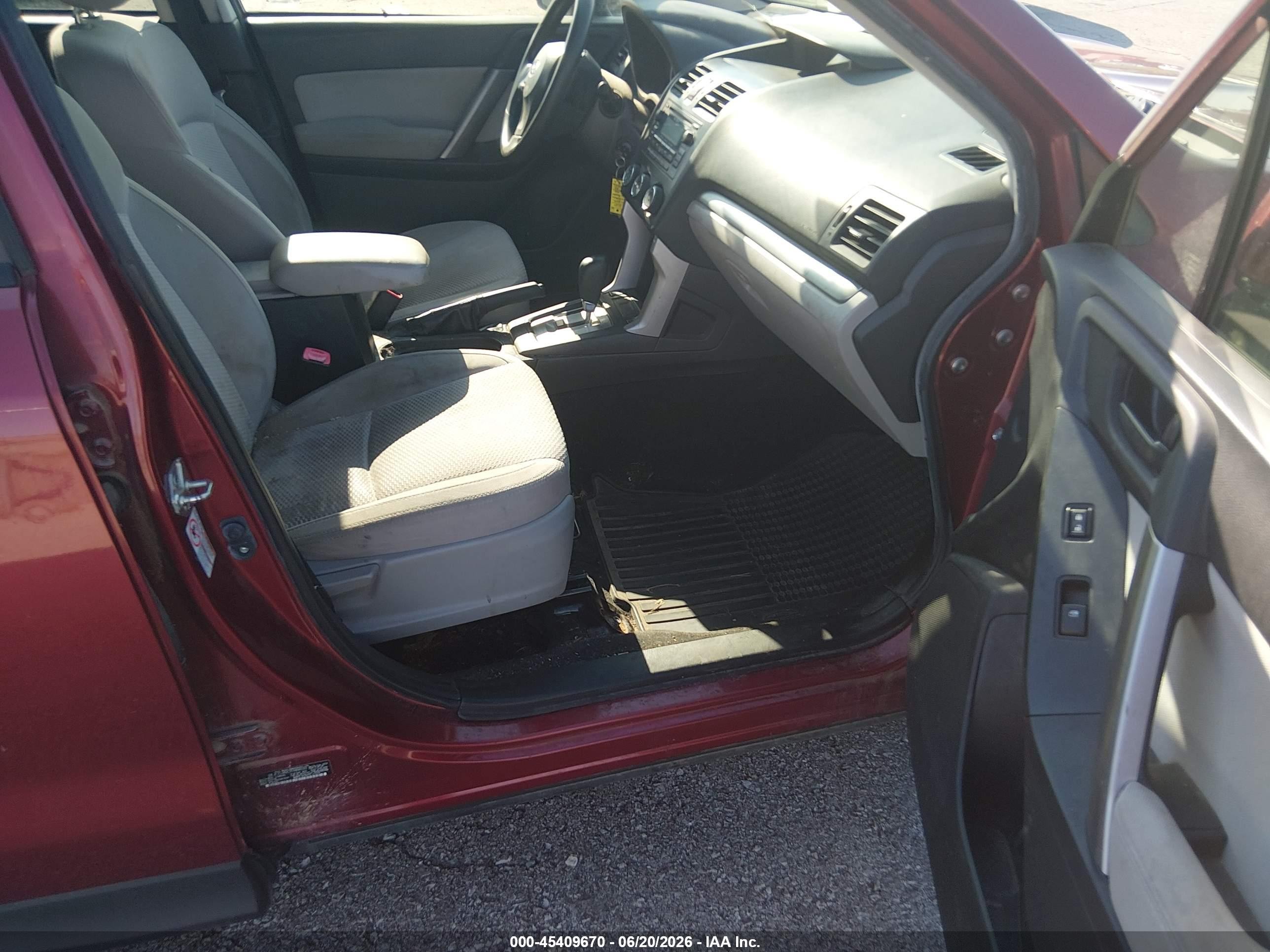 2015 Subaru Forester 2.5i Premium Red vin: JF2SJADC2FH468193