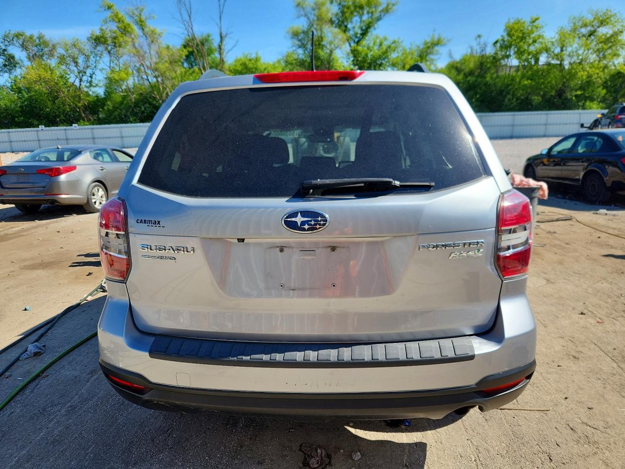 2015 Subaru Forester 2.5i Premium Silver vin: JF2SJADC2FH489402