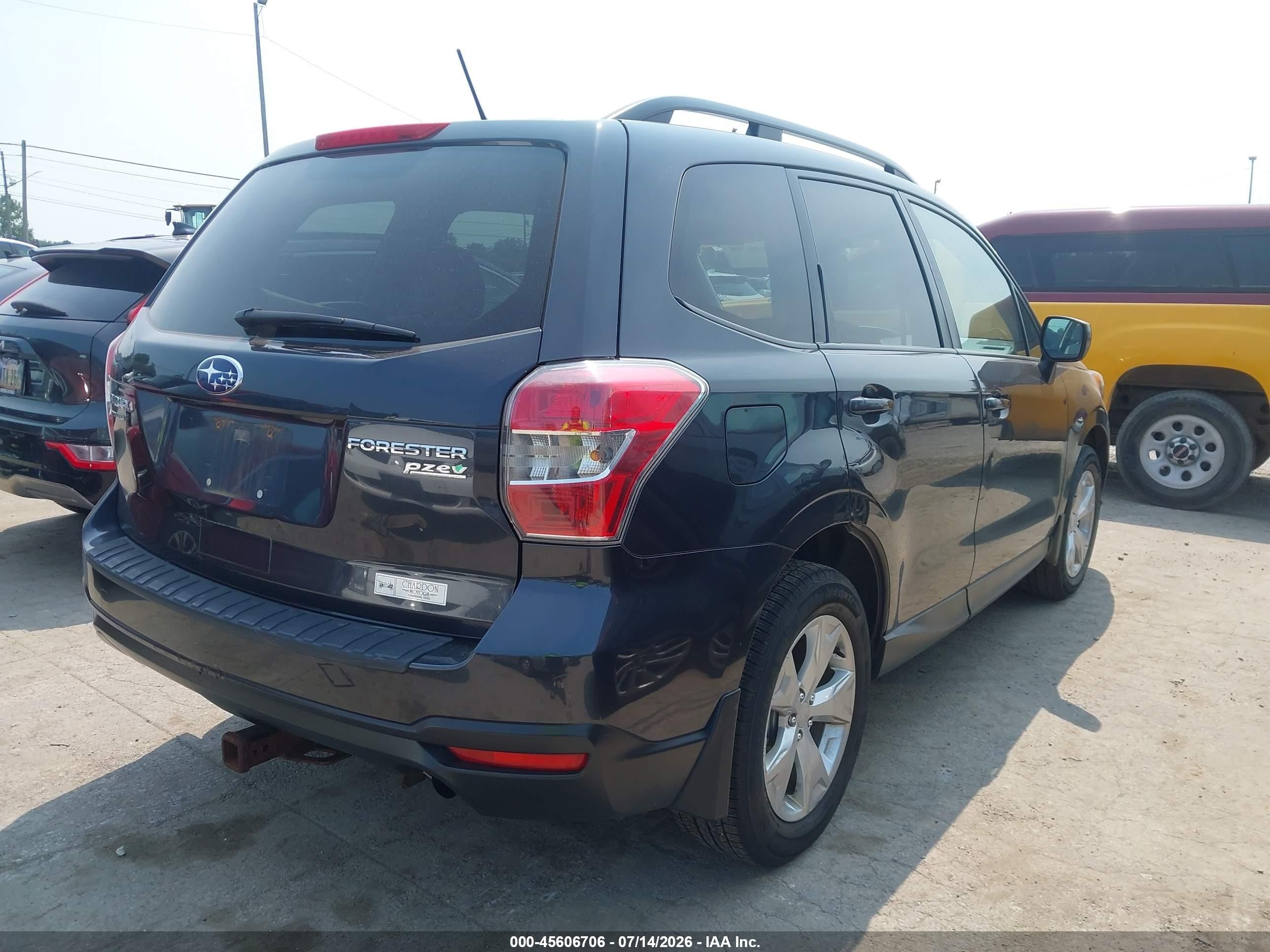 2015 Subaru Forester 2.5i Premium Gray vin: JF2SJADC2FH494194