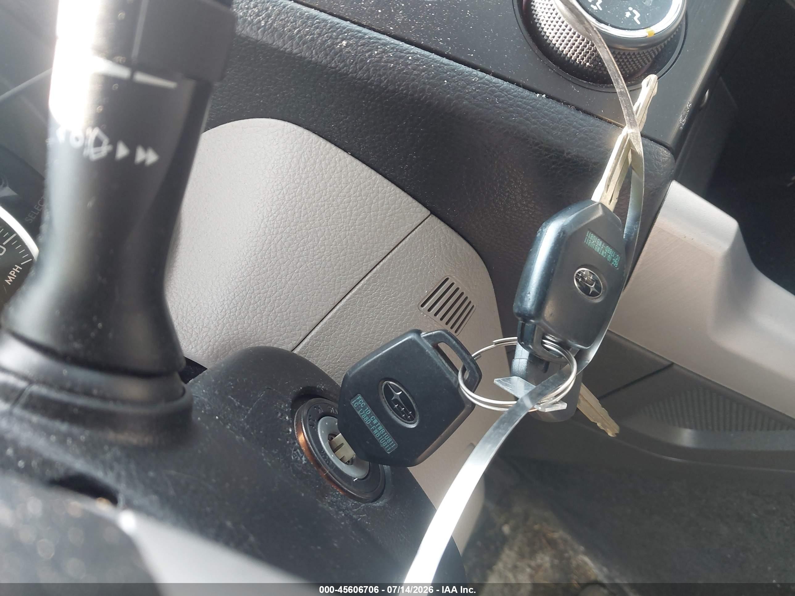 2015 Subaru Forester 2.5i Premium Gray vin: JF2SJADC2FH494194