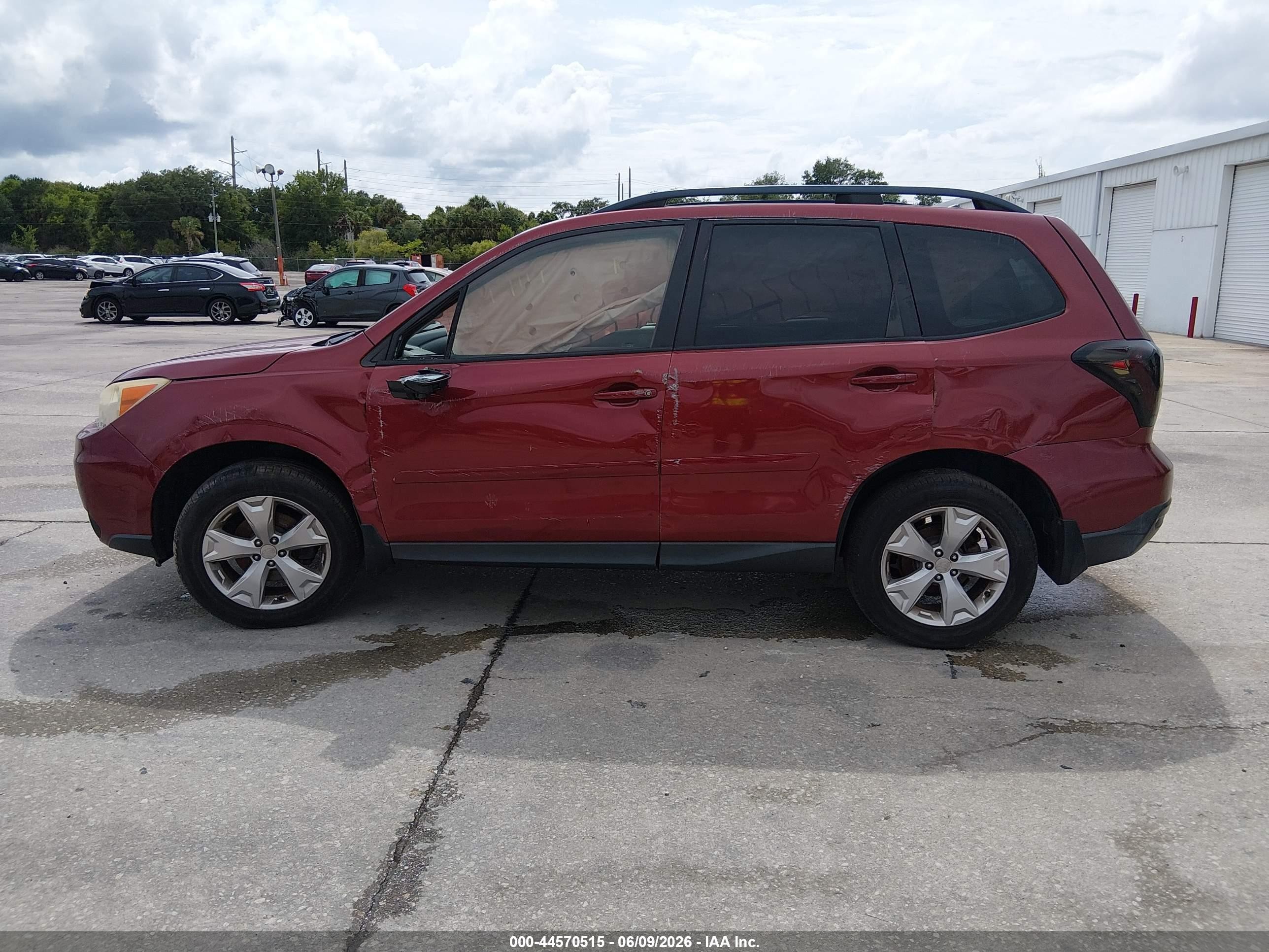 2015 Subaru Forester 2.5i Premium Maroon vin: JF2SJADC2FH495801