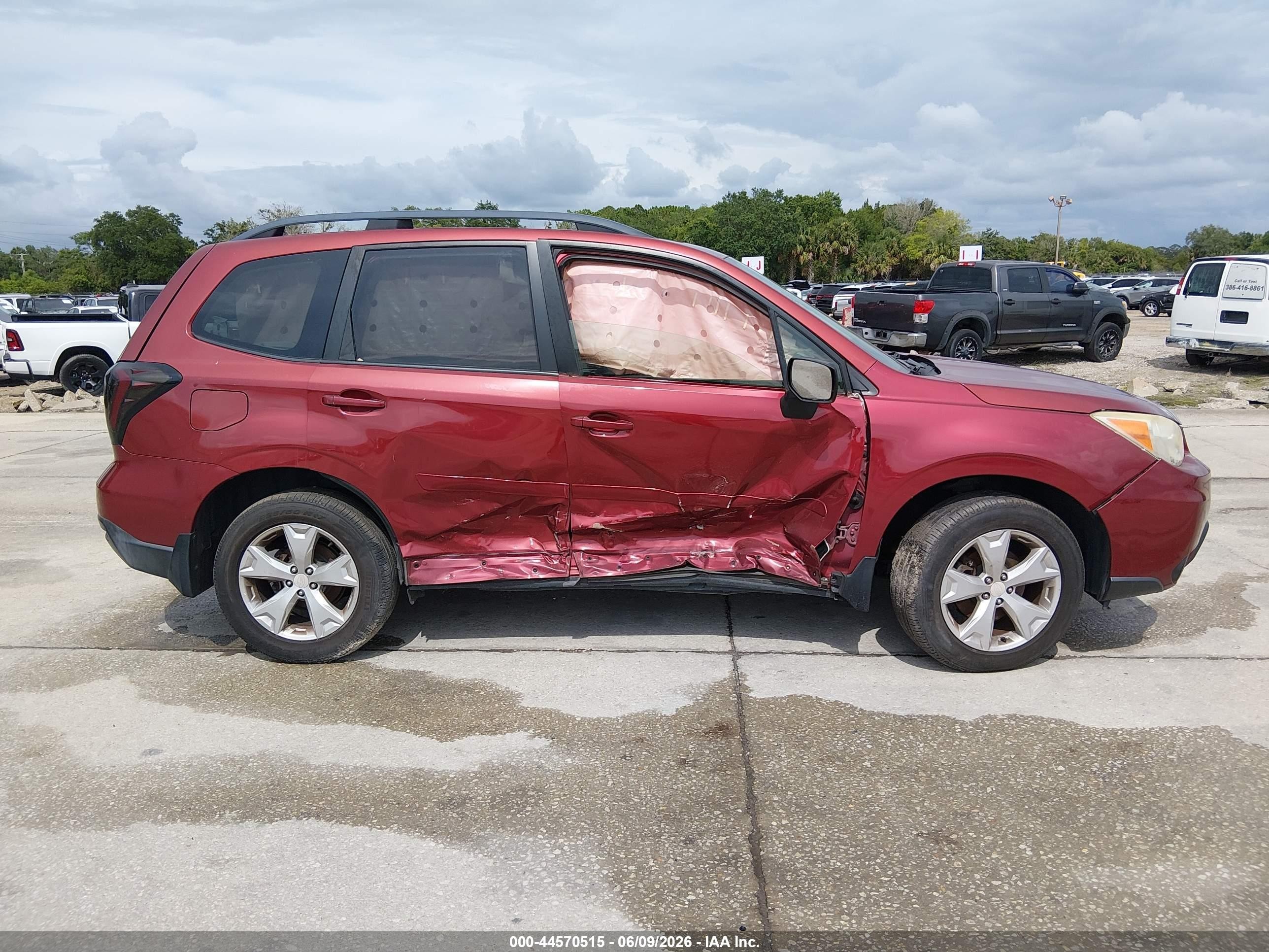 2015 Subaru Forester 2.5i Premium Maroon vin: JF2SJADC2FH495801