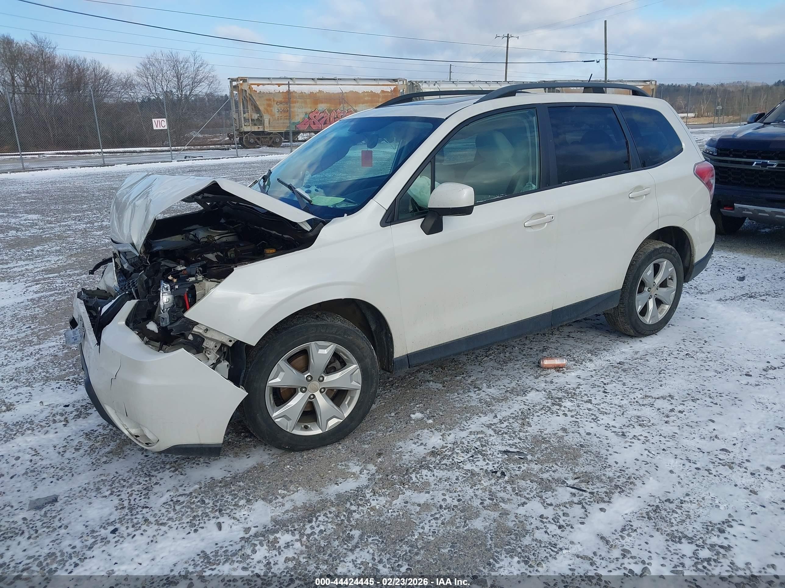 2015 Subaru Forester 2.5i Premium Белый vin: JF2SJADC2FH496351