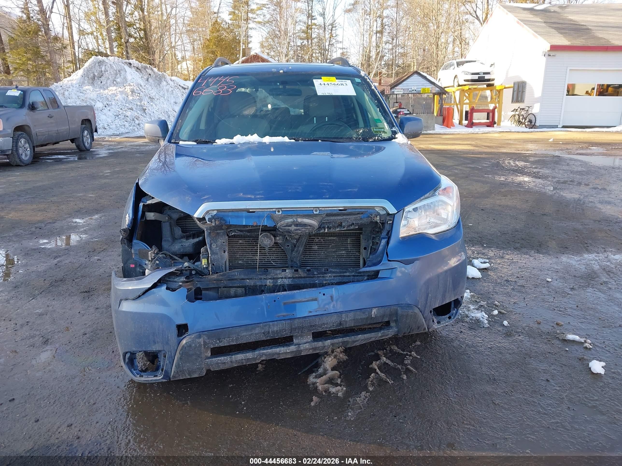 2015 Subaru Forester 2.5i Premium Blue vin: JF2SJADC2FH498178