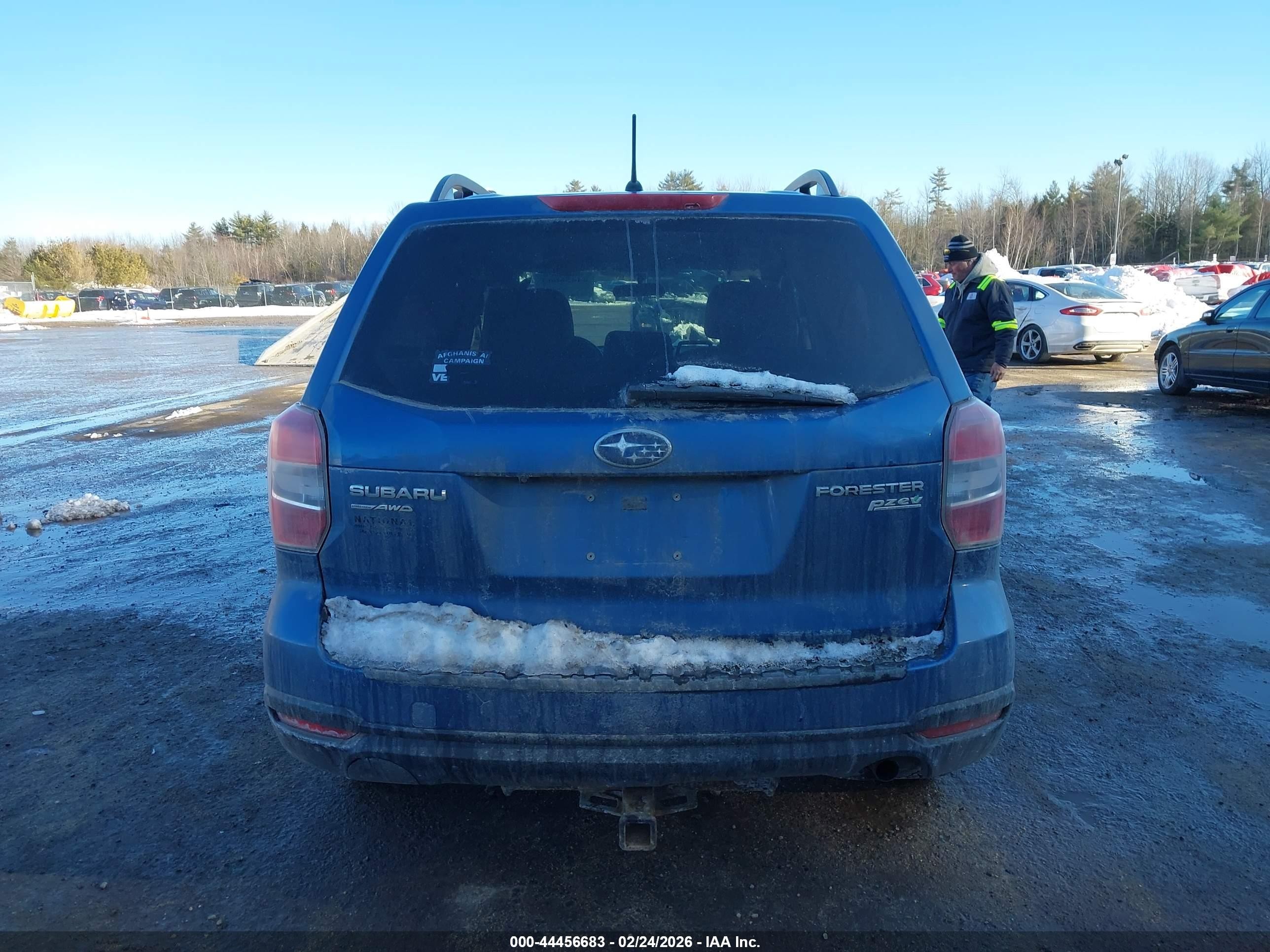 2015 Subaru Forester 2.5i Premium Blue vin: JF2SJADC2FH498178