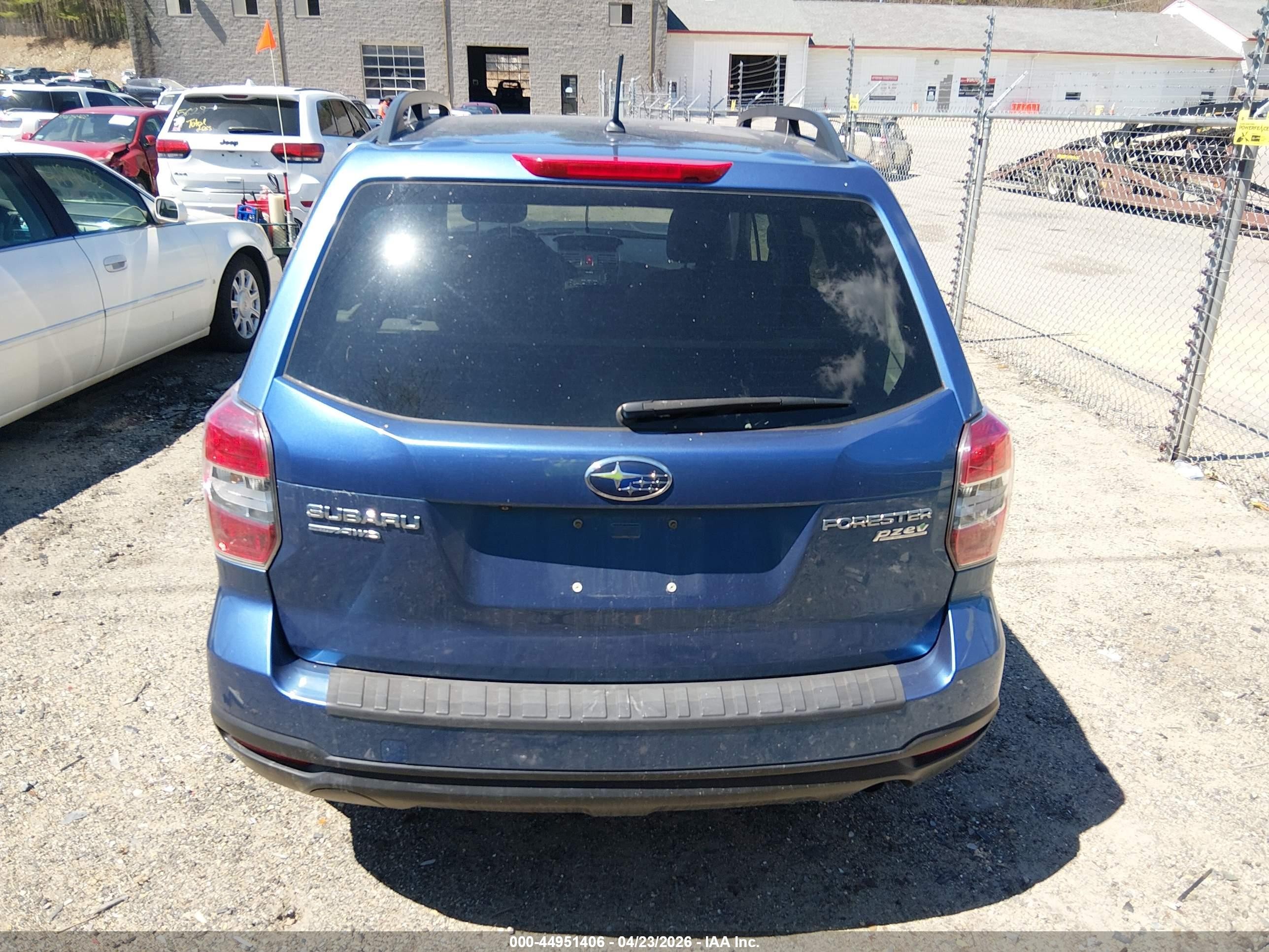 2015 Subaru Forester 2.5i Premium Blue vin: JF2SJADC2FH513066