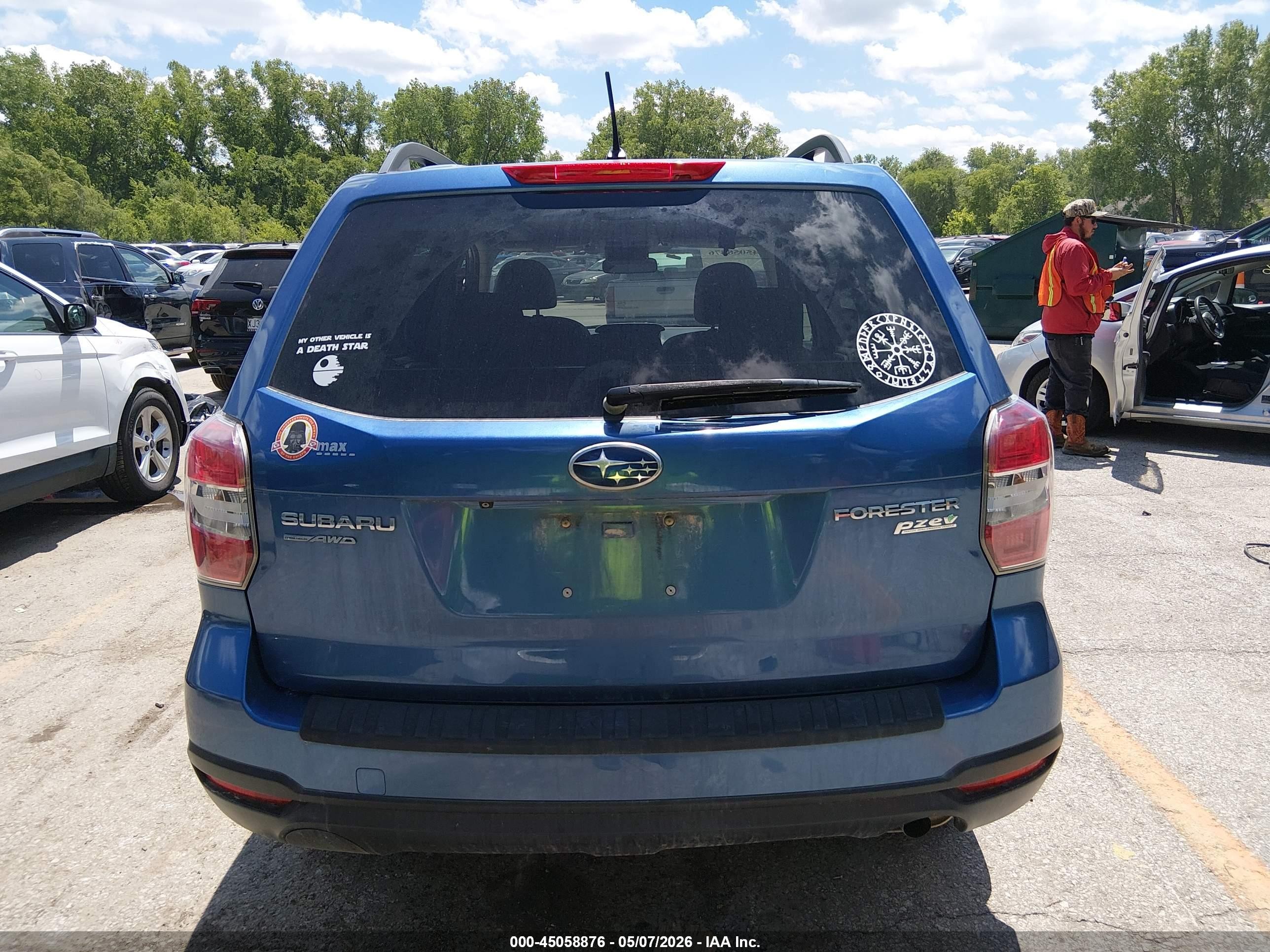 2015 Subaru Forester 2.5i Premium Blue vin: JF2SJADC2FH521359