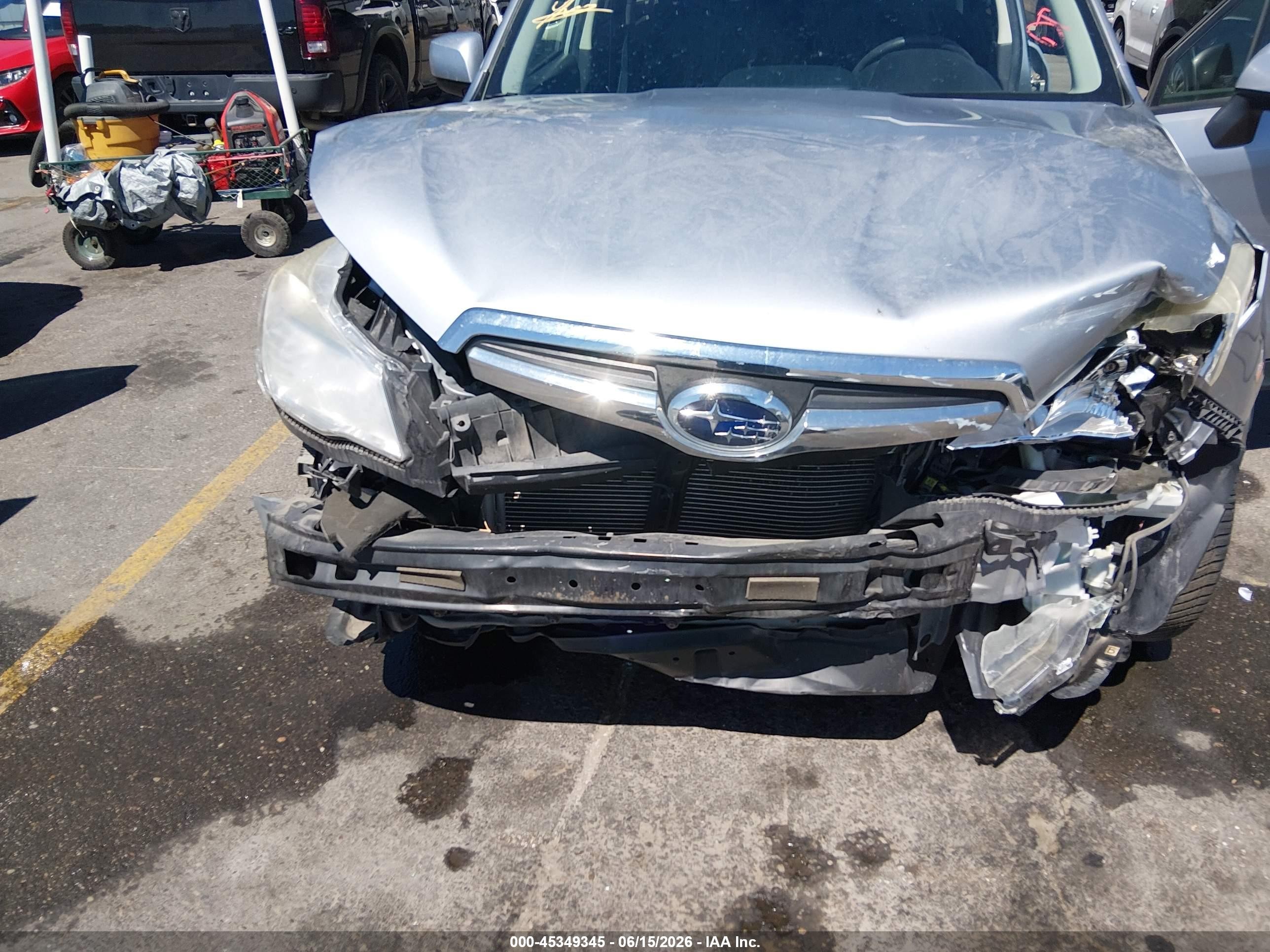 2015 Subaru Forester 2.5i Premium Silver vin: JF2SJADC2FH563479