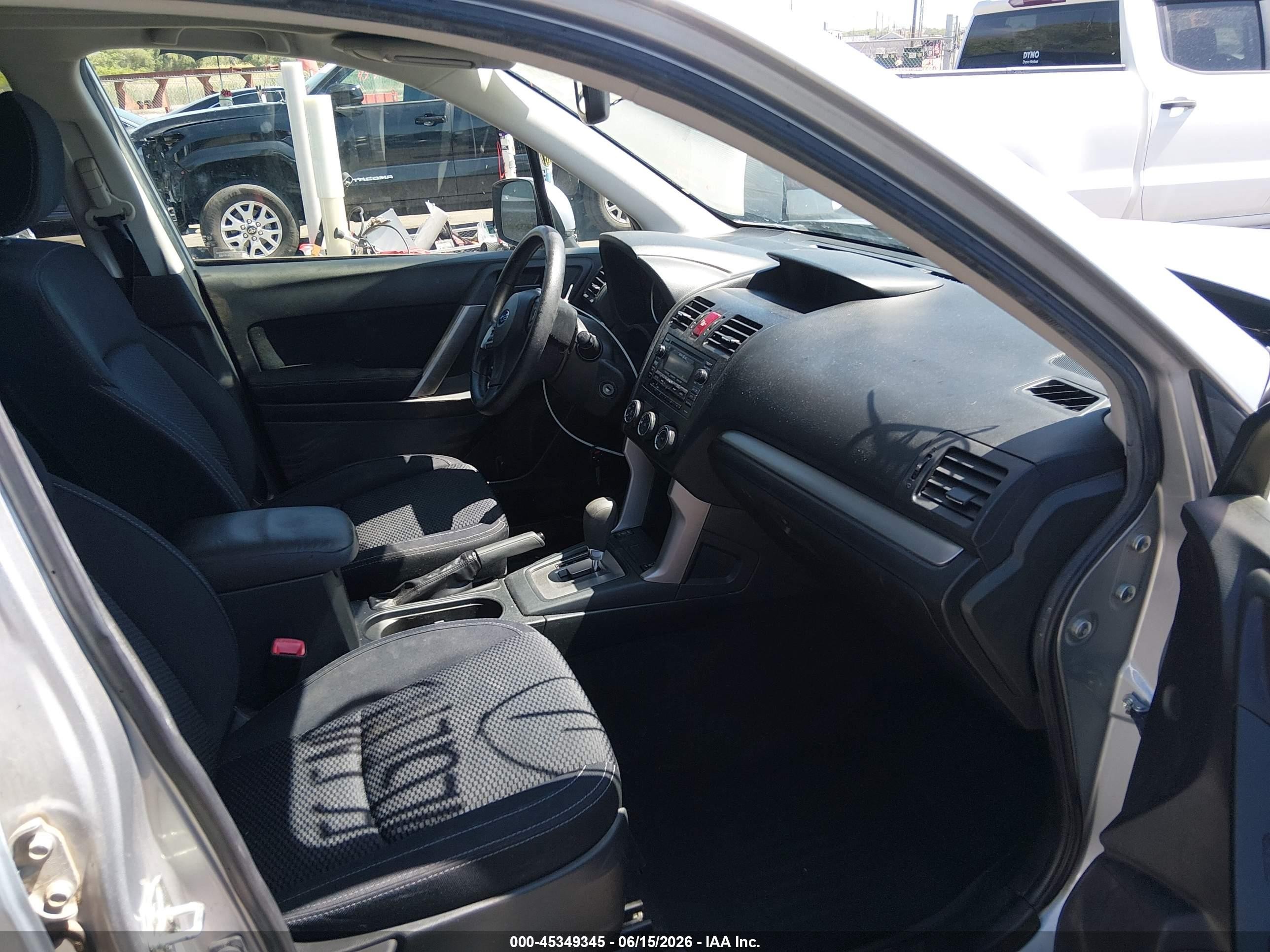 2015 Subaru Forester 2.5i Premium Silver vin: JF2SJADC2FH563479