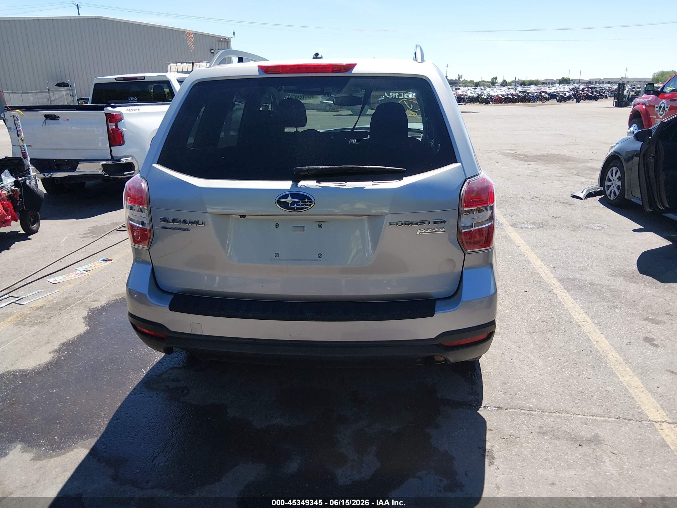 2015 Subaru Forester 2.5i Premium Silver vin: JF2SJADC2FH563479