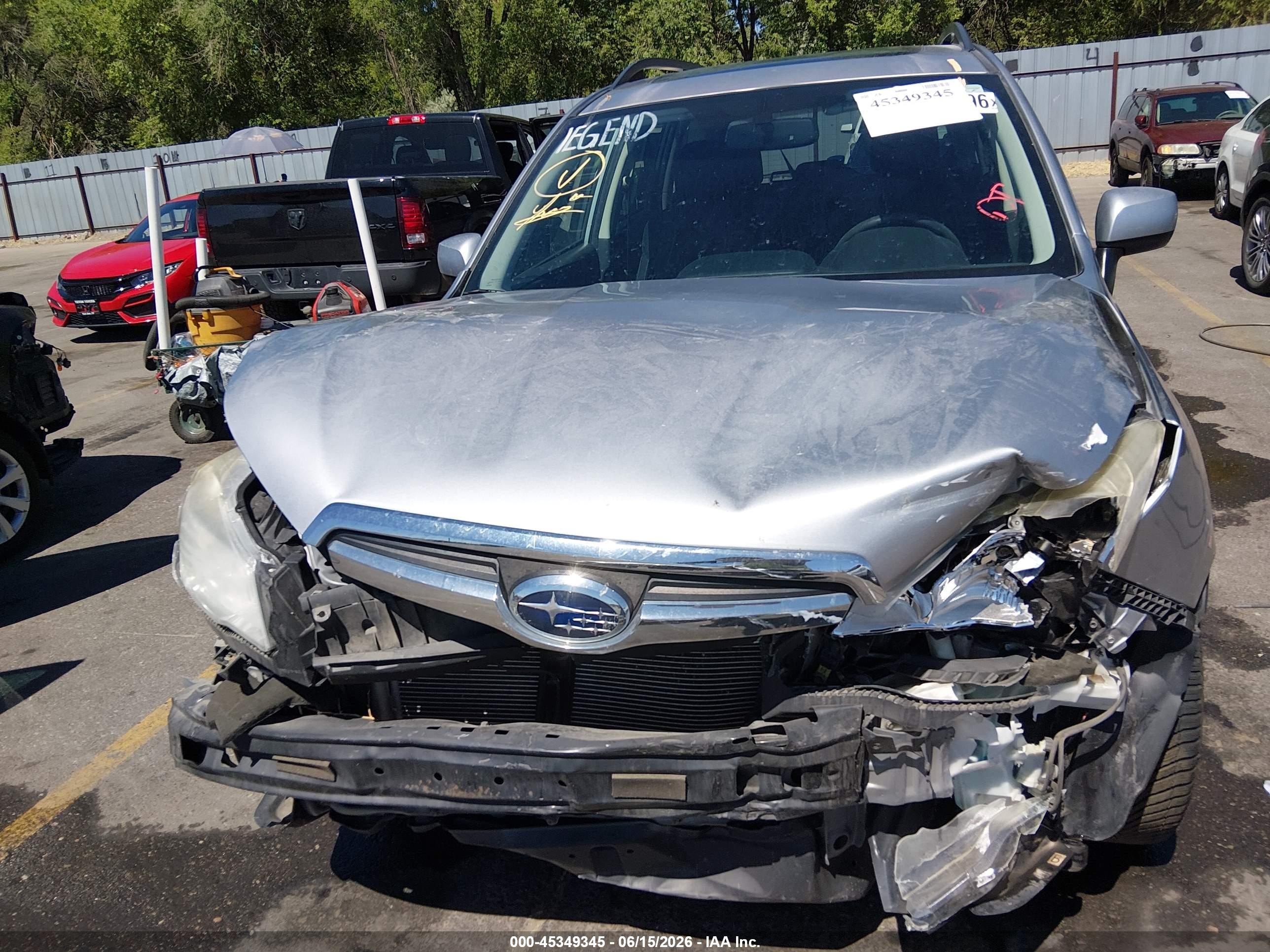 2015 Subaru Forester 2.5i Premium Silver vin: JF2SJADC2FH563479