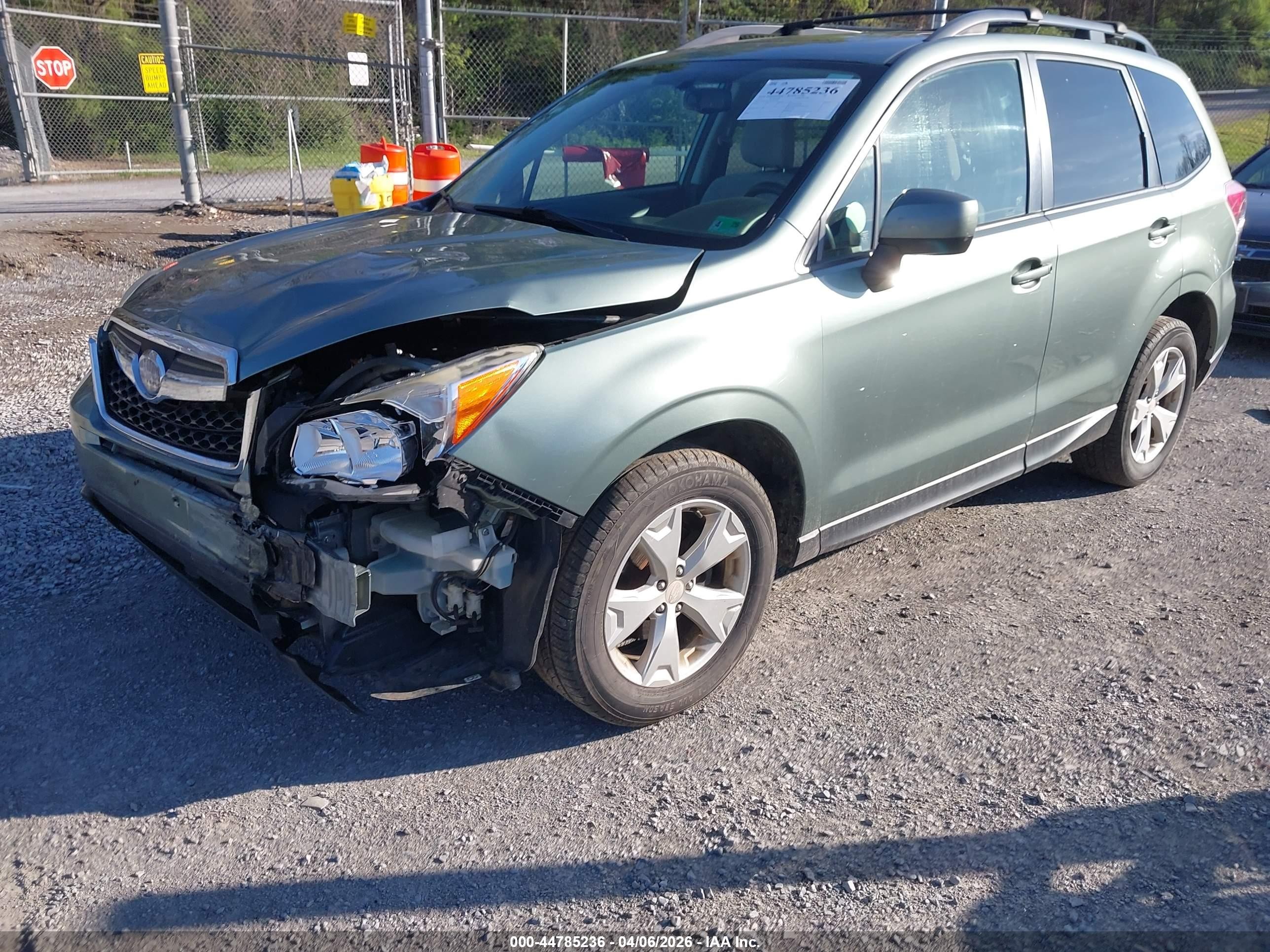 2015 Subaru Forester 2.5i Premium Зеленый vin: JF2SJADC2FH574921