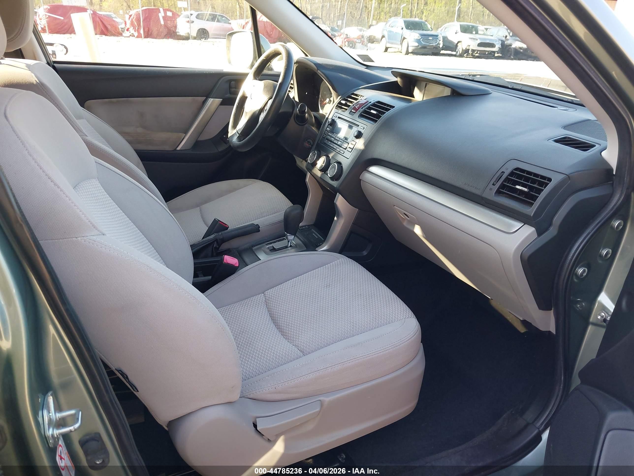 2015 Subaru Forester 2.5i Premium Зеленый vin: JF2SJADC2FH574921