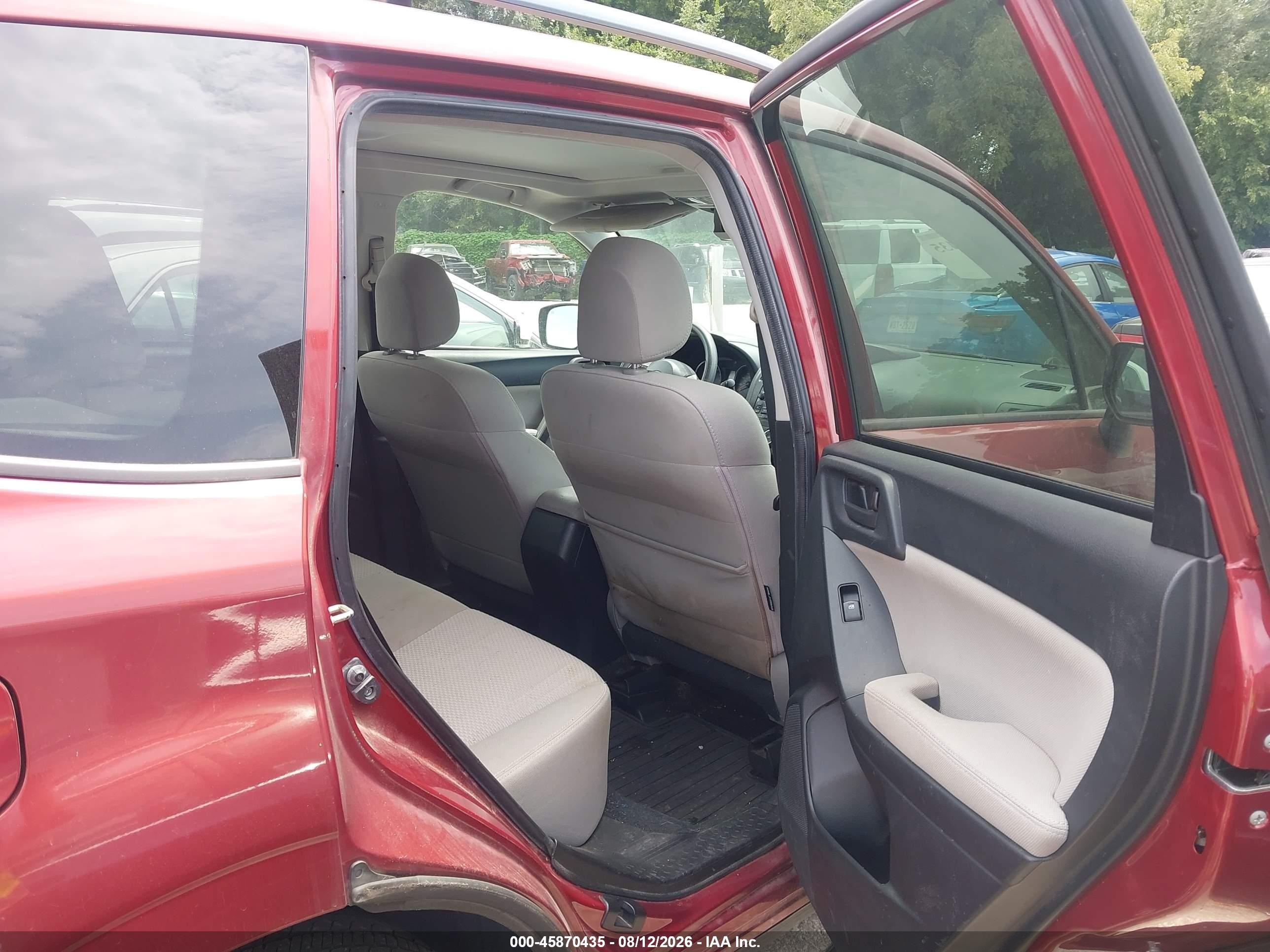 2015 Subaru Forester 2.5i Premium Burgundy vin: JF2SJADC2FH803677