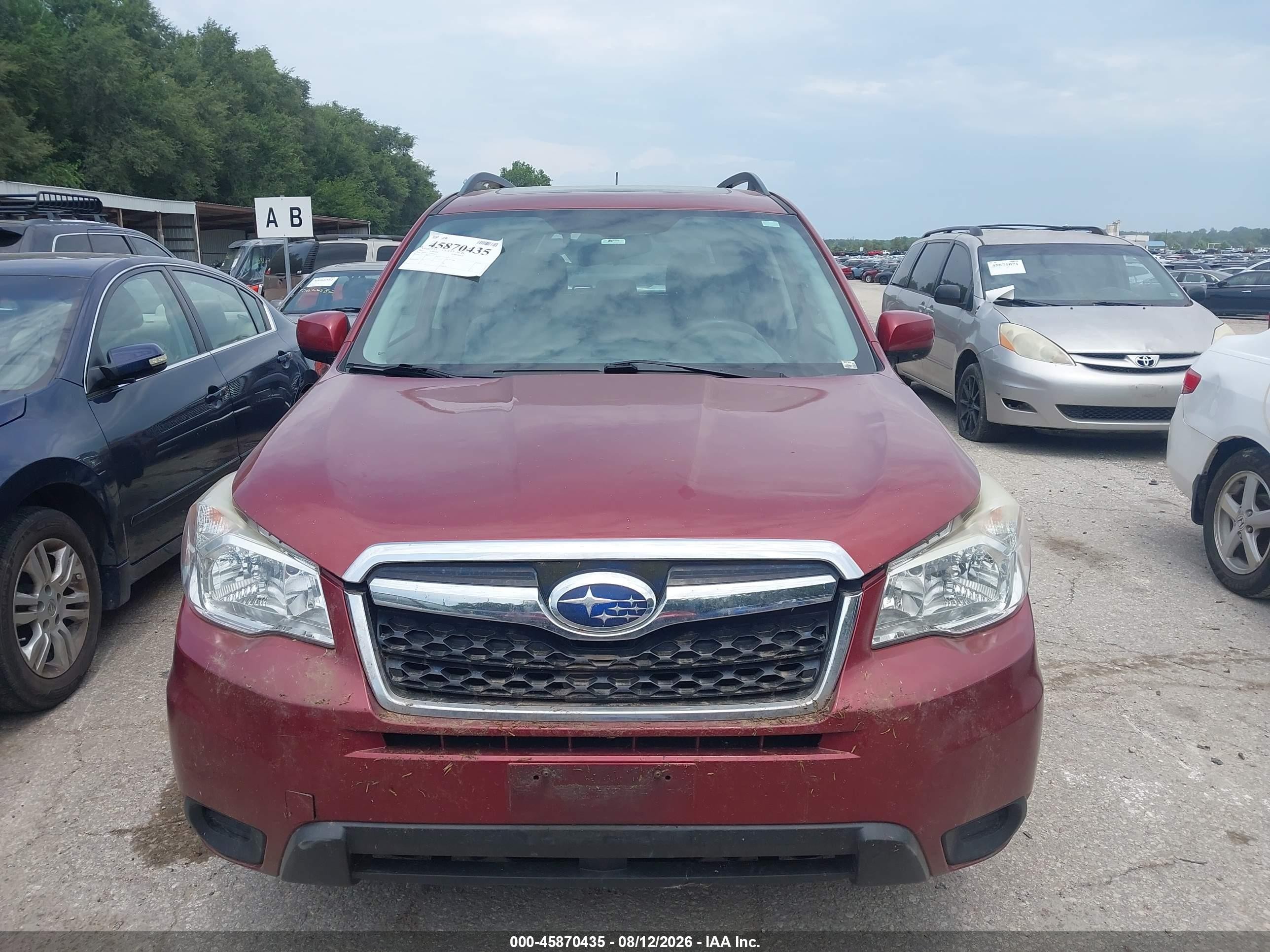 2015 Subaru Forester 2.5i Premium Burgundy vin: JF2SJADC2FH803677