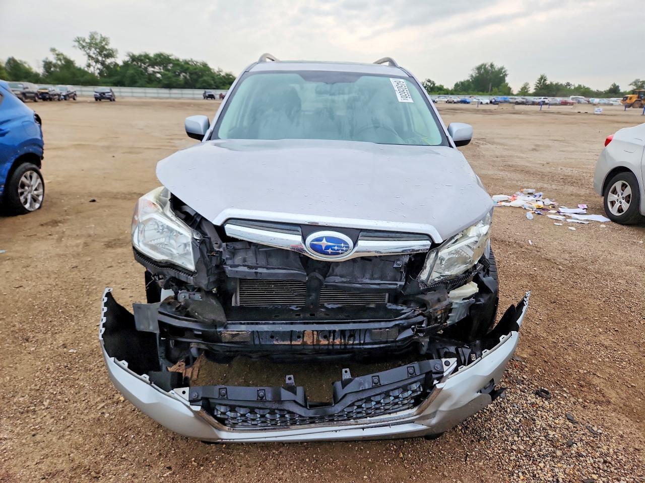 2016 Subaru Forester 2.5i Premium Silver vin: JF2SJADC2GH405368