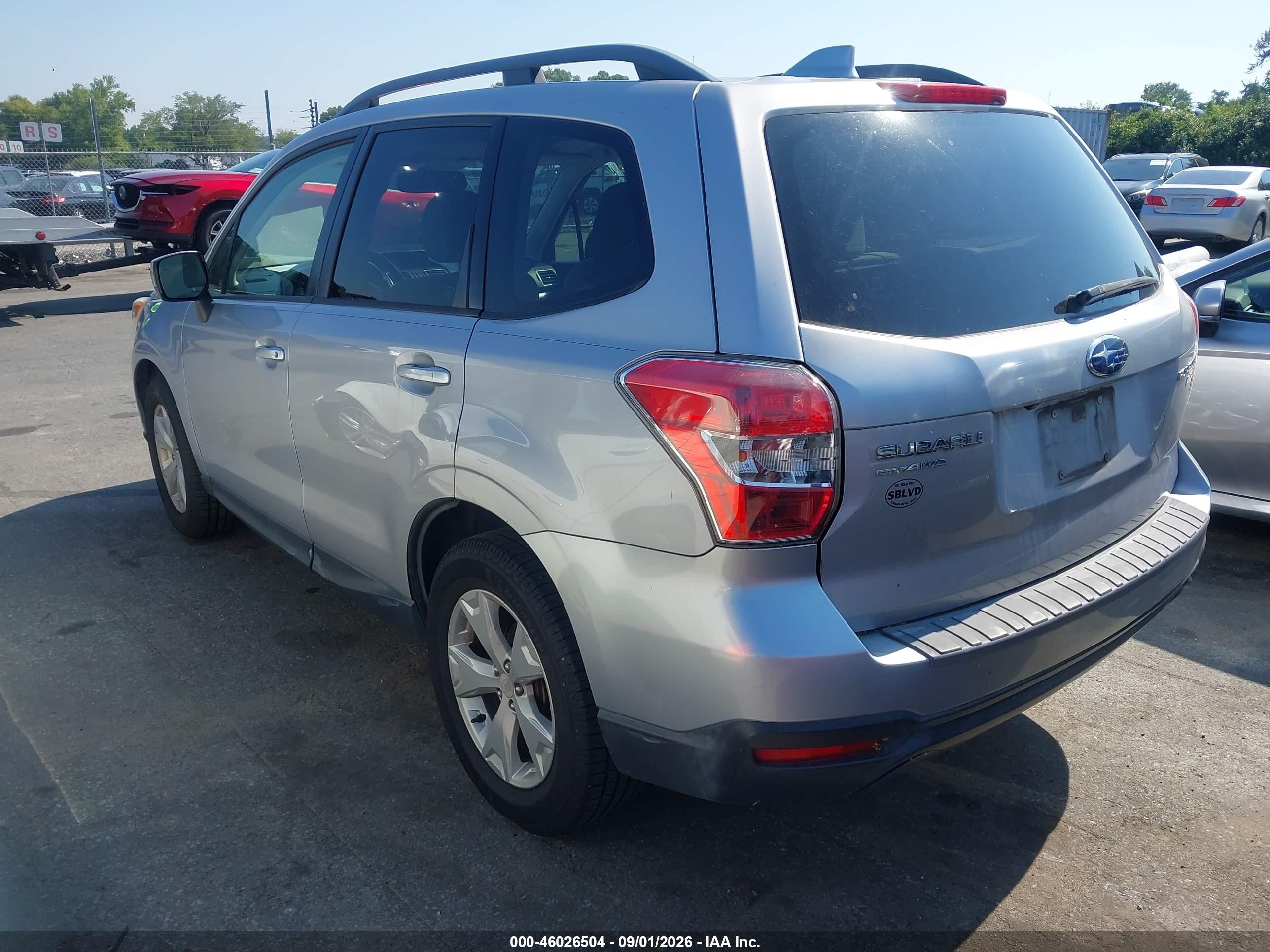 2016 Subaru Forester 2.5i Premium Серебряный vin: JF2SJADC2GH528670
