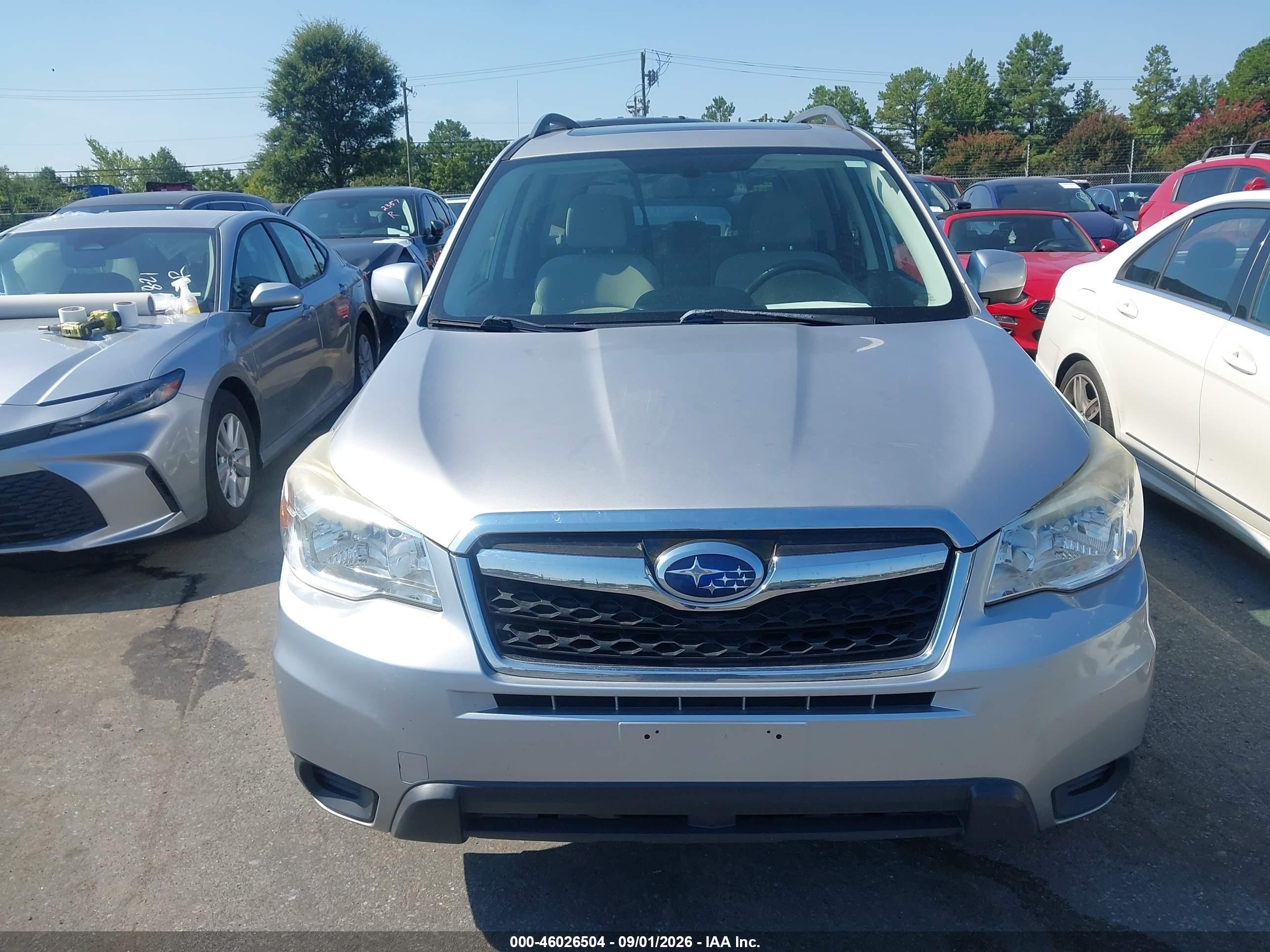 2016 Subaru Forester 2.5i Premium Серебряный vin: JF2SJADC2GH528670