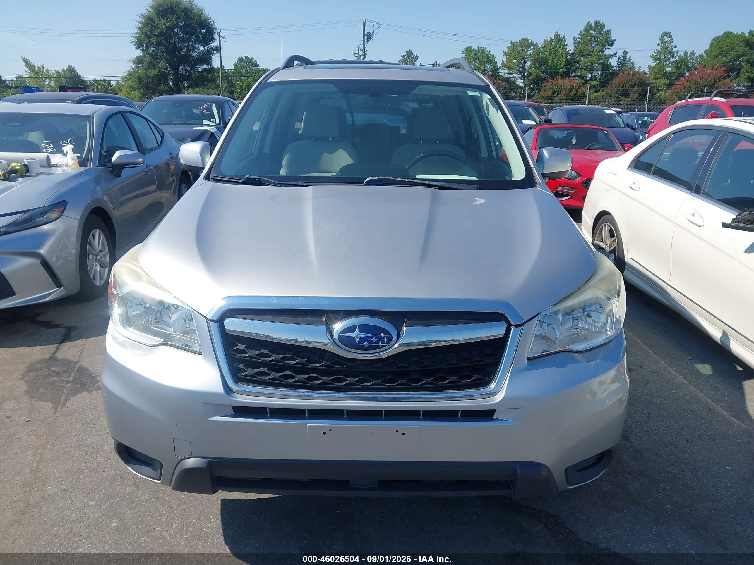 2016 Subaru Forester 2.5i Premium Серебряный vin: JF2SJADC2GH528670