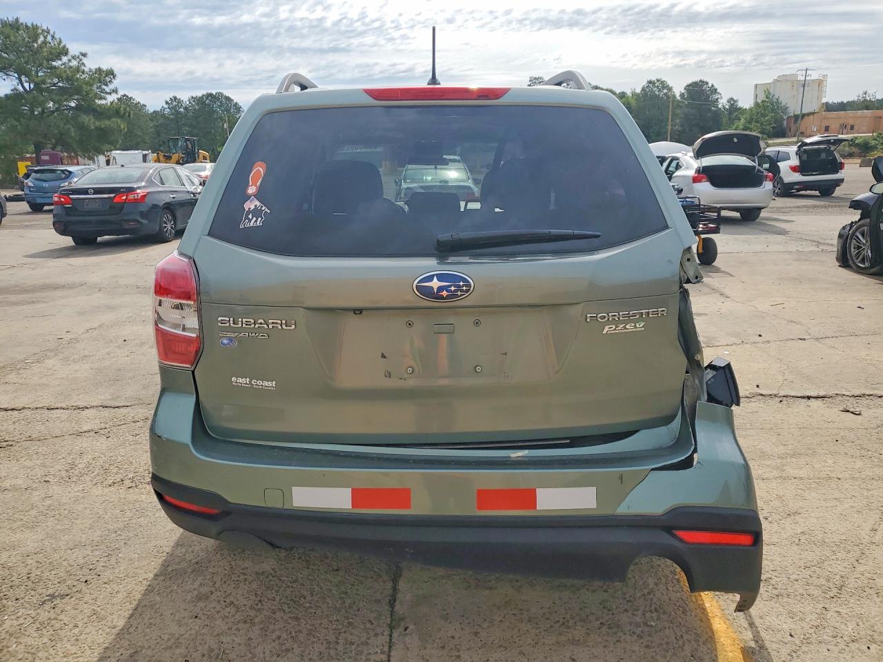 2014 Subaru Forester 2.5i Premium Green vin: JF2SJADC3EH424606