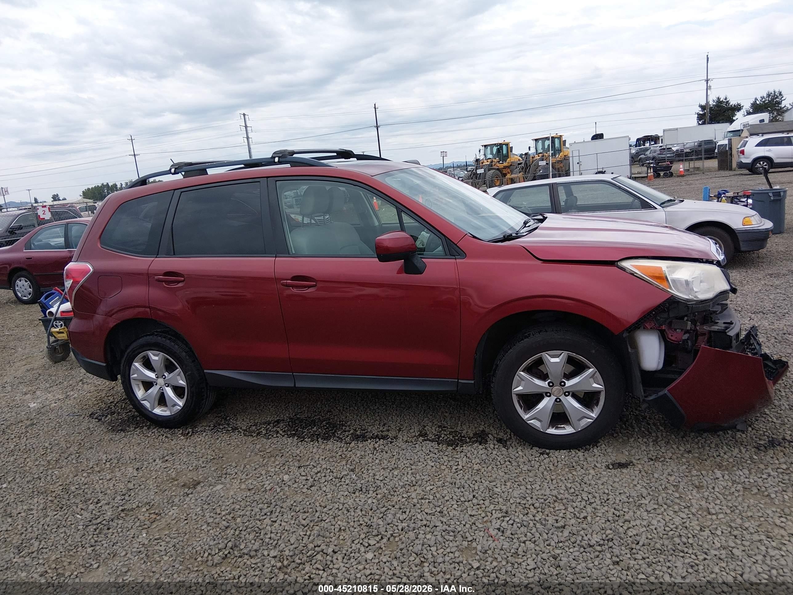 2014 Subaru Forester 2.5i Premium Red vin: JF2SJADC3EH459582
