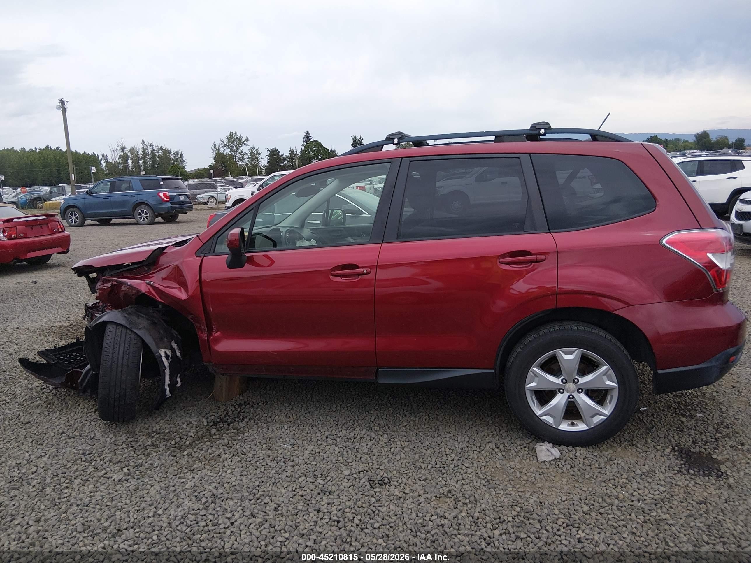 2014 Subaru Forester 2.5i Premium Red vin: JF2SJADC3EH459582
