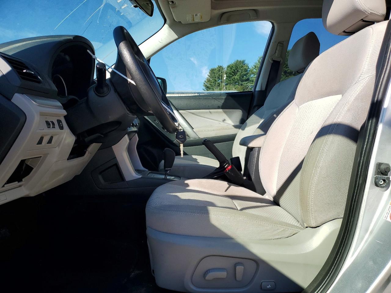2015 Subaru Forester 2.5i Premium Silver vin: JF2SJADC3FH415115