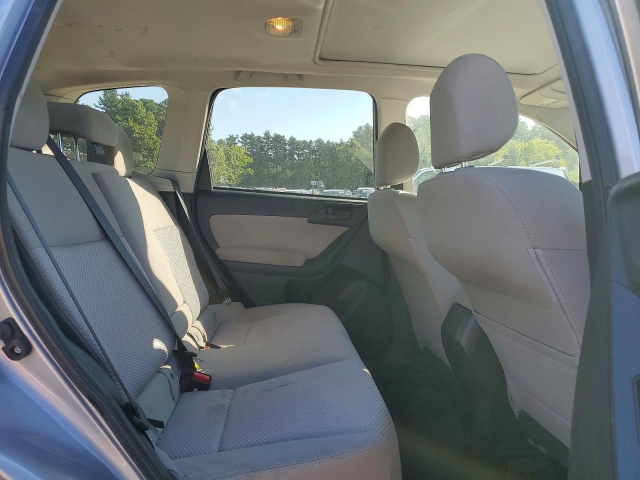 2015 Subaru Forester 2.5i Premium Silver vin: JF2SJADC3FH415115