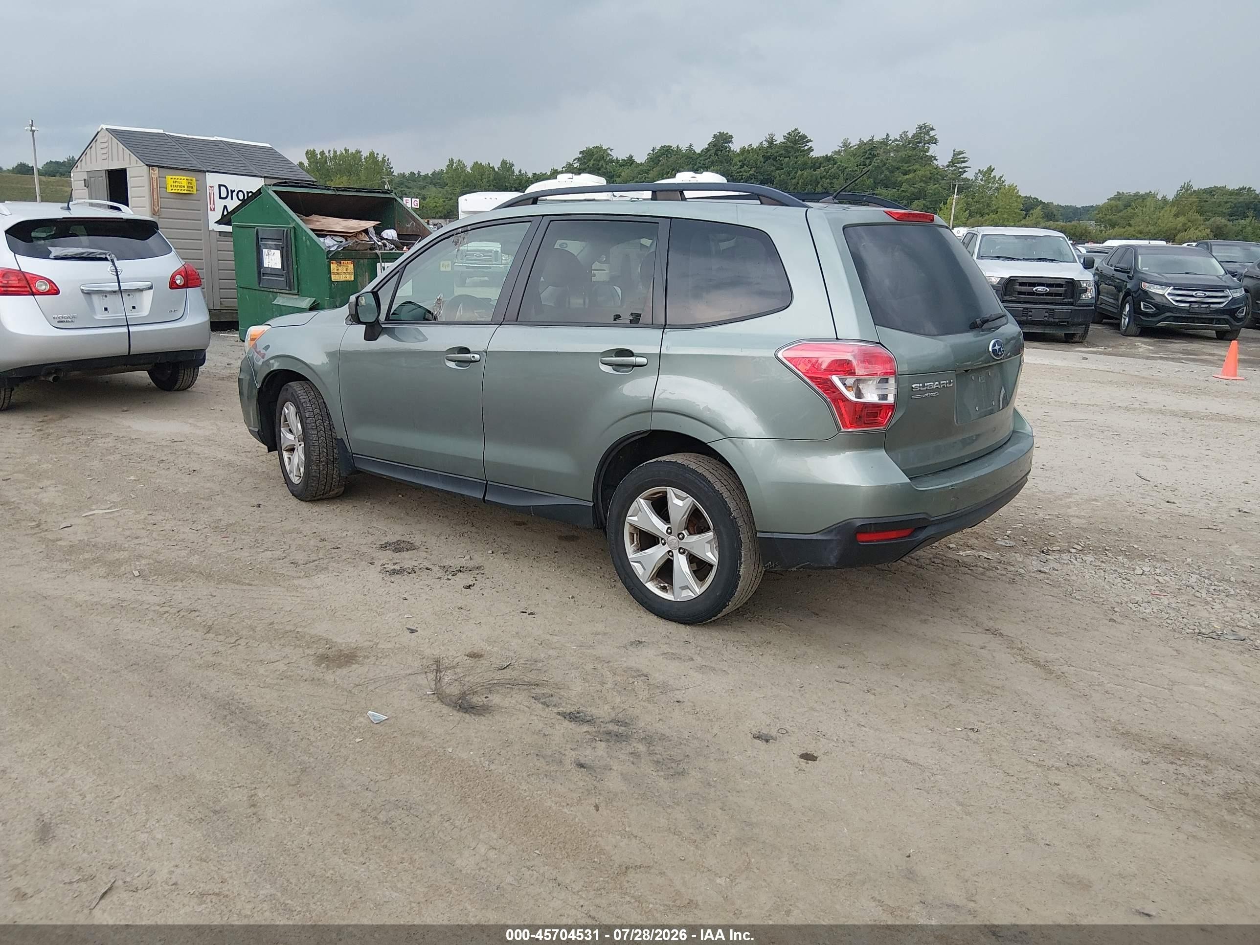 2015 Subaru Forester 2.5i Premium Red vin: JF2SJADC3FH433758