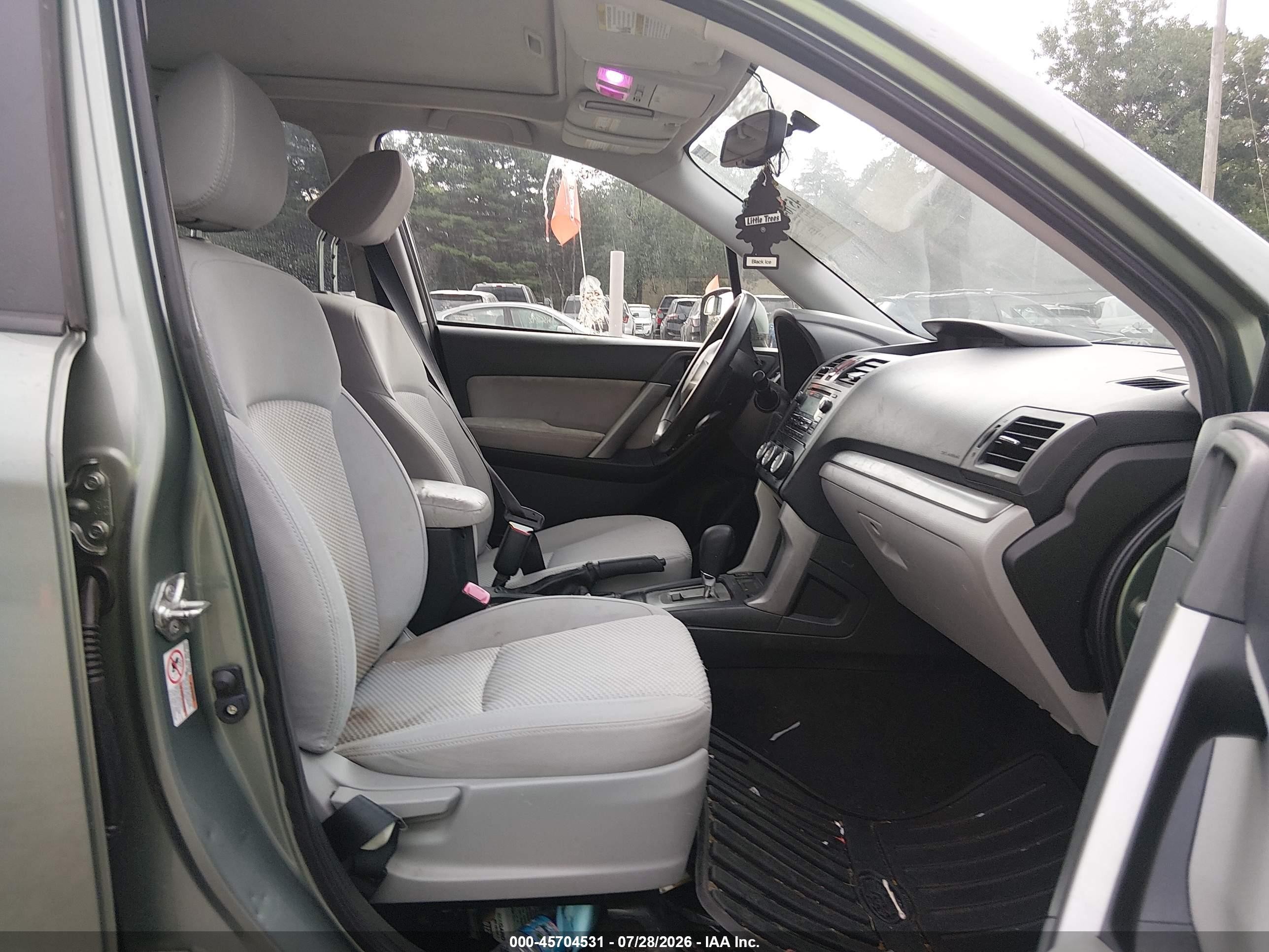 2015 Subaru Forester 2.5i Premium Red vin: JF2SJADC3FH433758