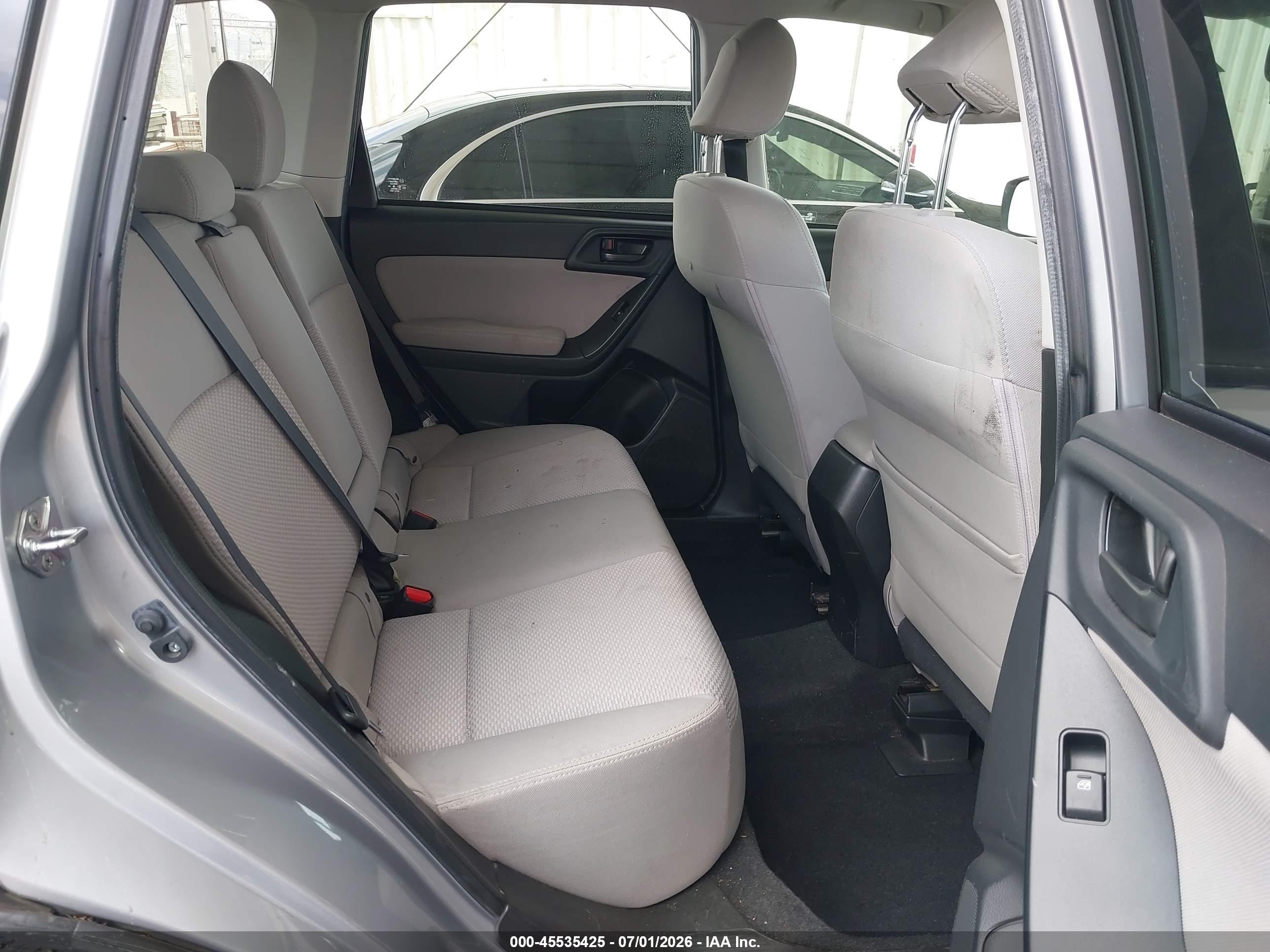 2015 Subaru Forester 2.5i Premium Серый vin: JF2SJADC3FH440399