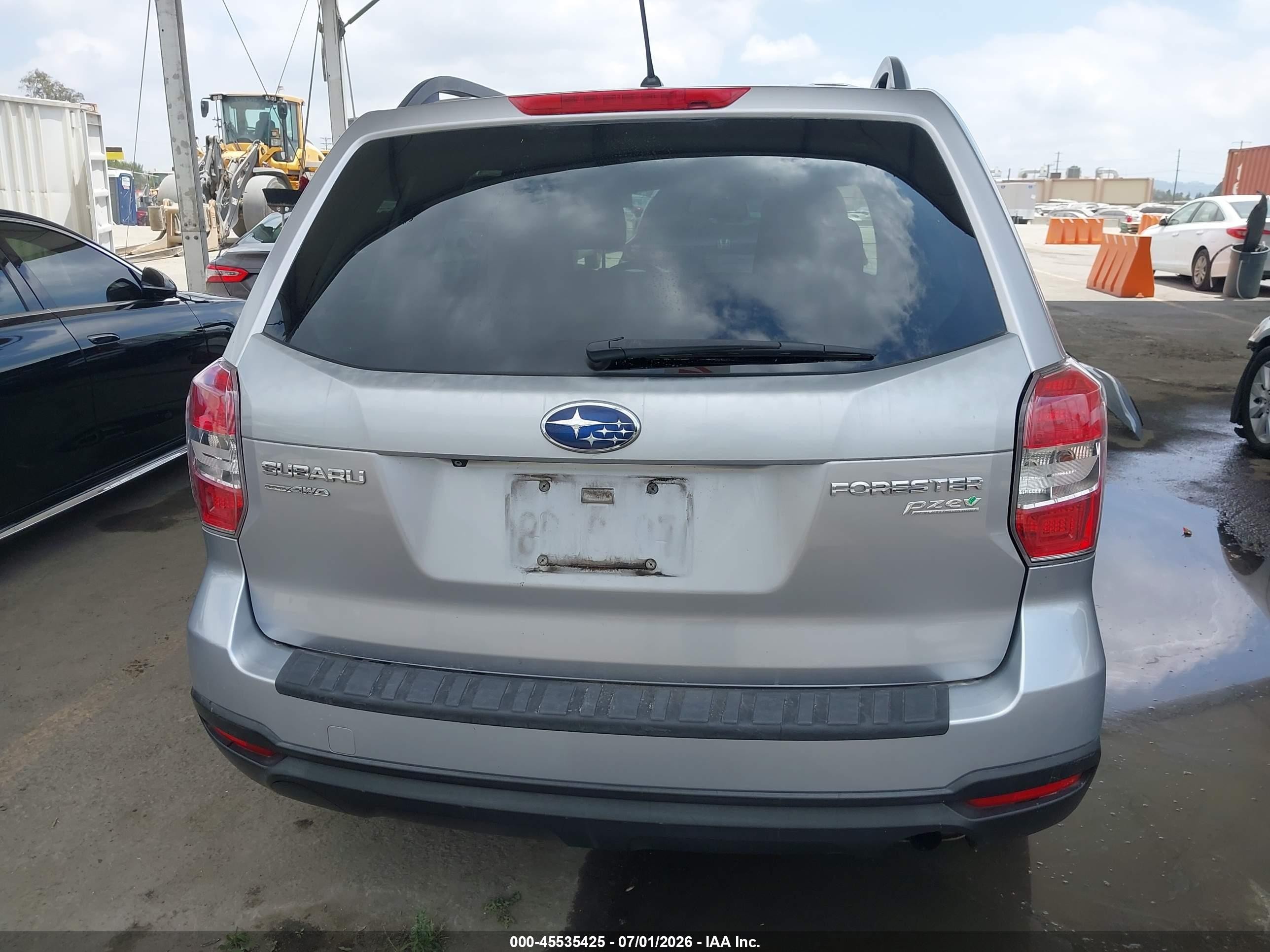 2015 Subaru Forester 2.5i Premium Серый vin: JF2SJADC3FH440399