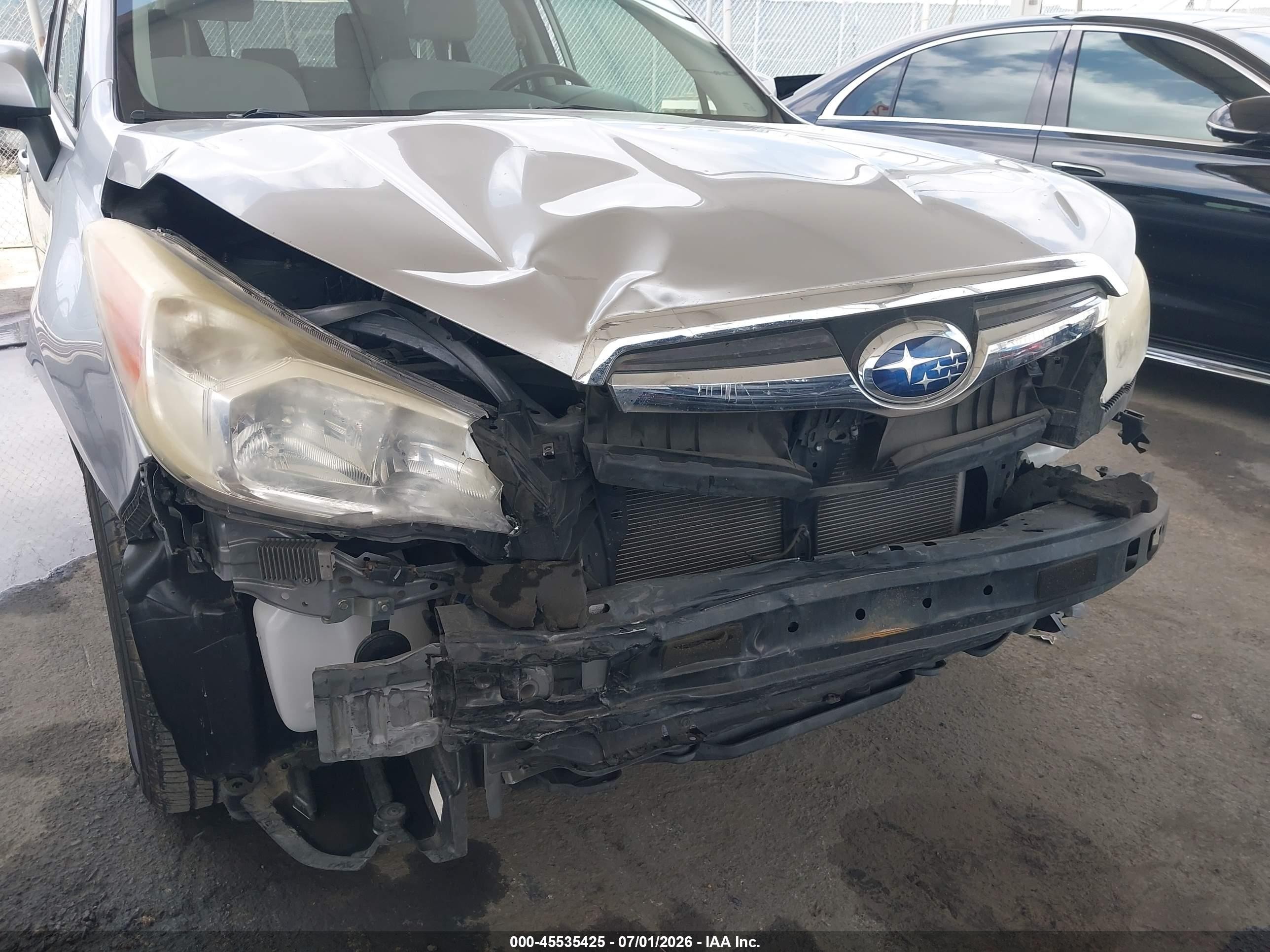 2015 Subaru Forester 2.5i Premium Серый vin: JF2SJADC3FH440399