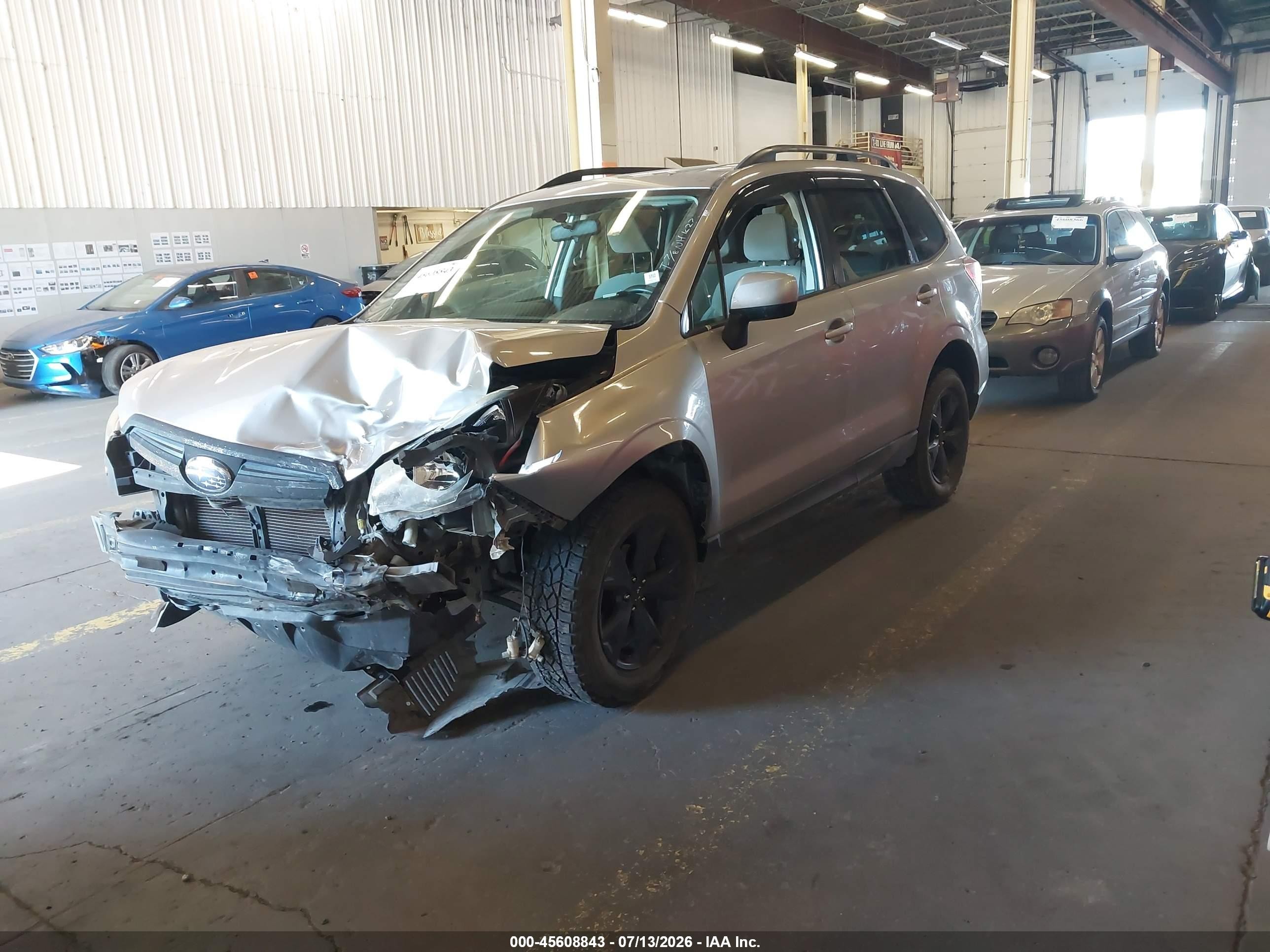 2015 Subaru Forester 2.5i Premium Silver vin: JF2SJADC3FH452181