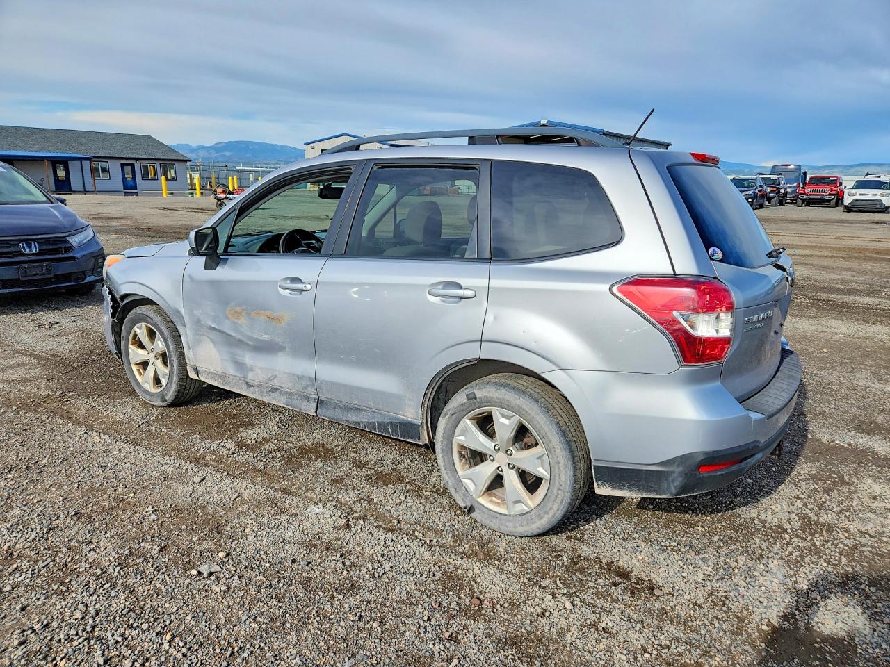 2015 Subaru Forester 2.5i Premium Silver vin: JF2SJADC3FH467747