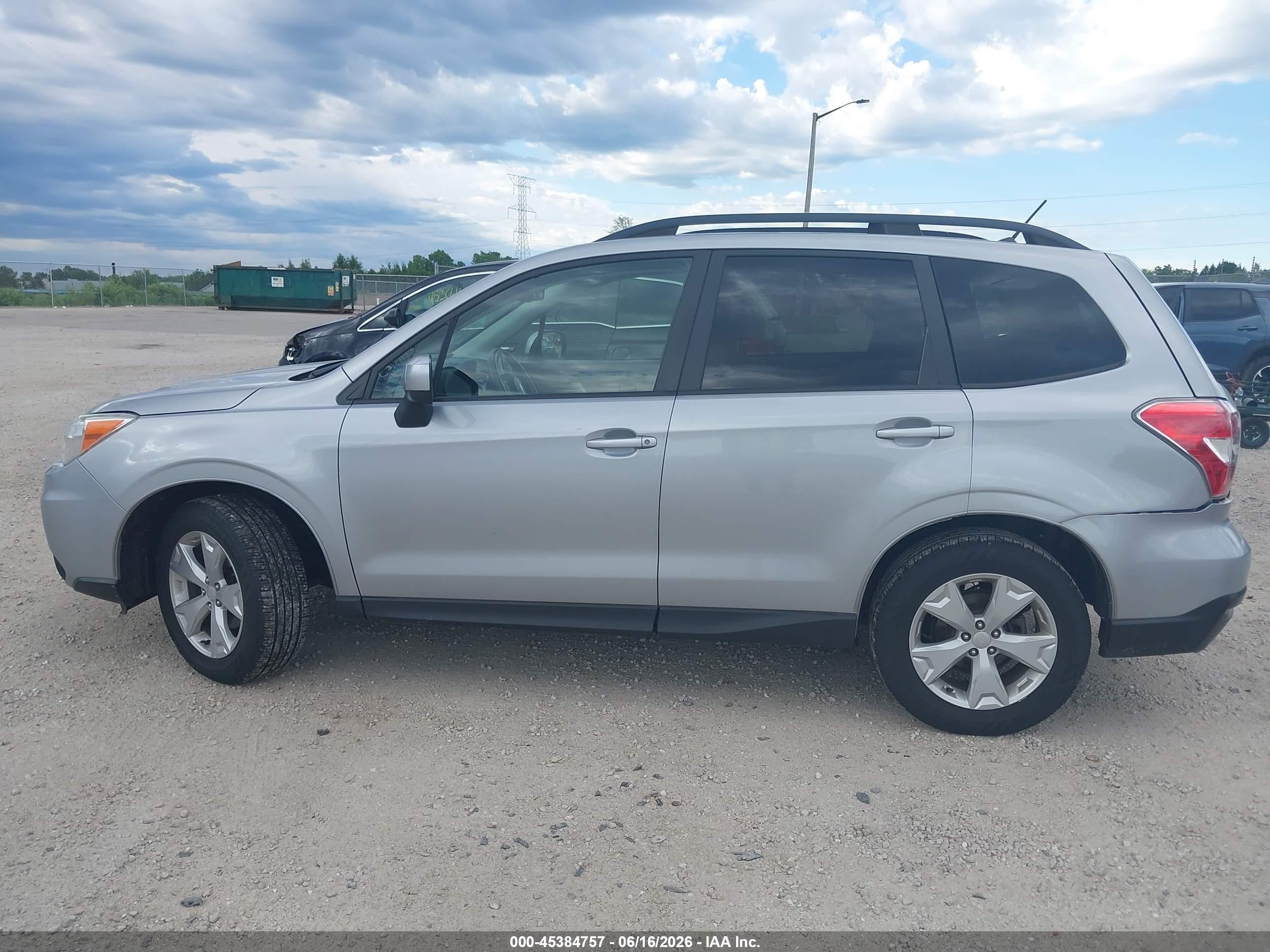 2015 Subaru Forester 2.5i Premium Silver vin: JF2SJADC3FH515201