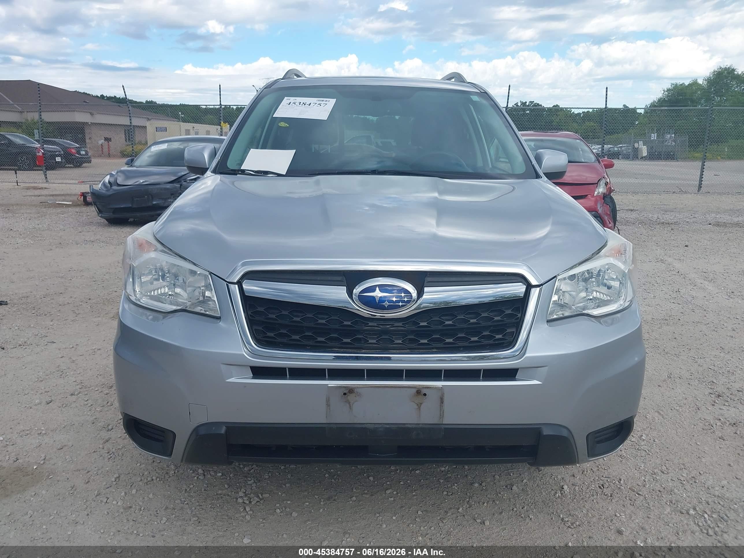 2015 Subaru Forester 2.5i Premium Silver vin: JF2SJADC3FH515201