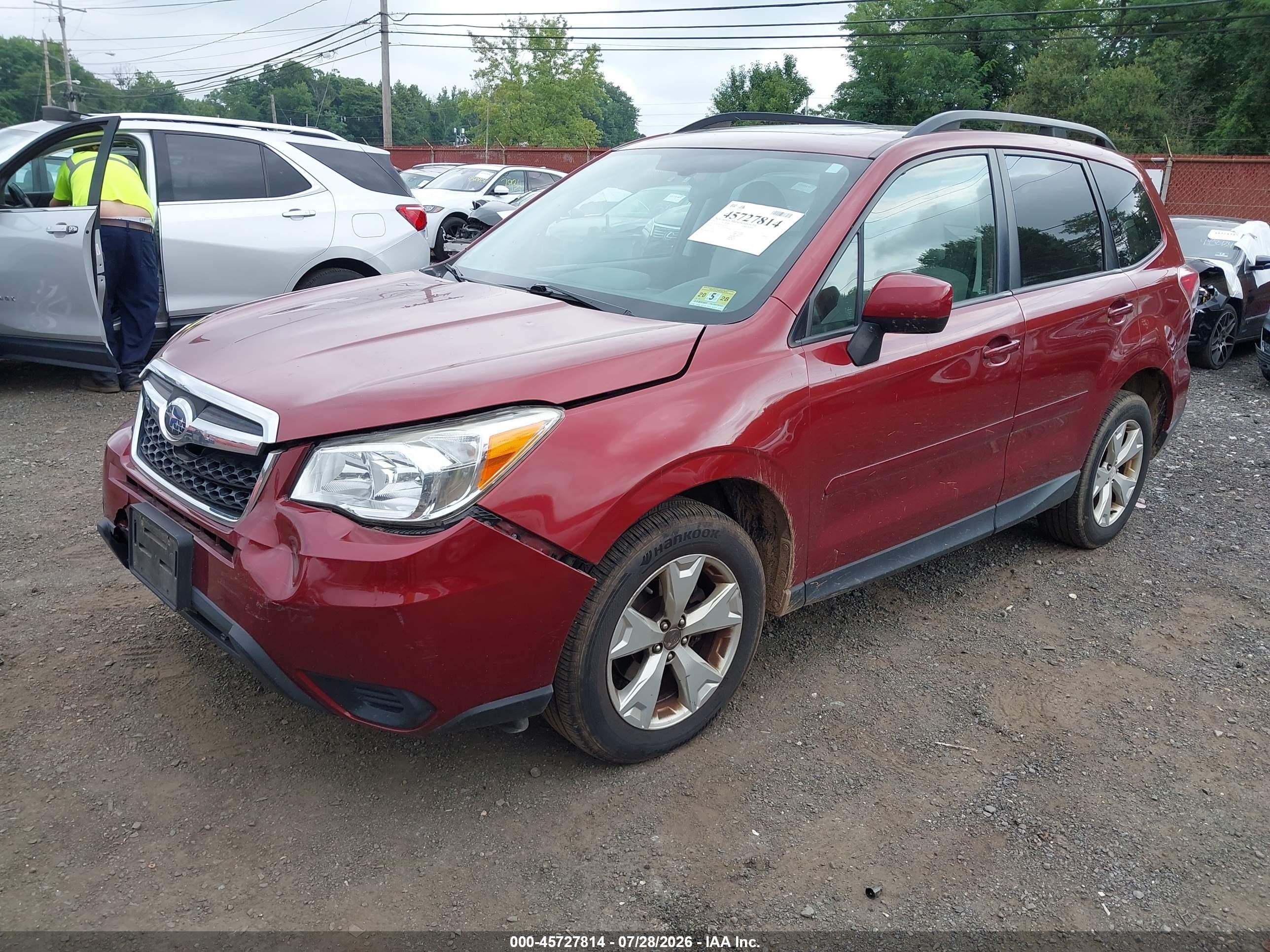 2015 Subaru Forester 2.5i Premium Red vin: JF2SJADC3FH574538