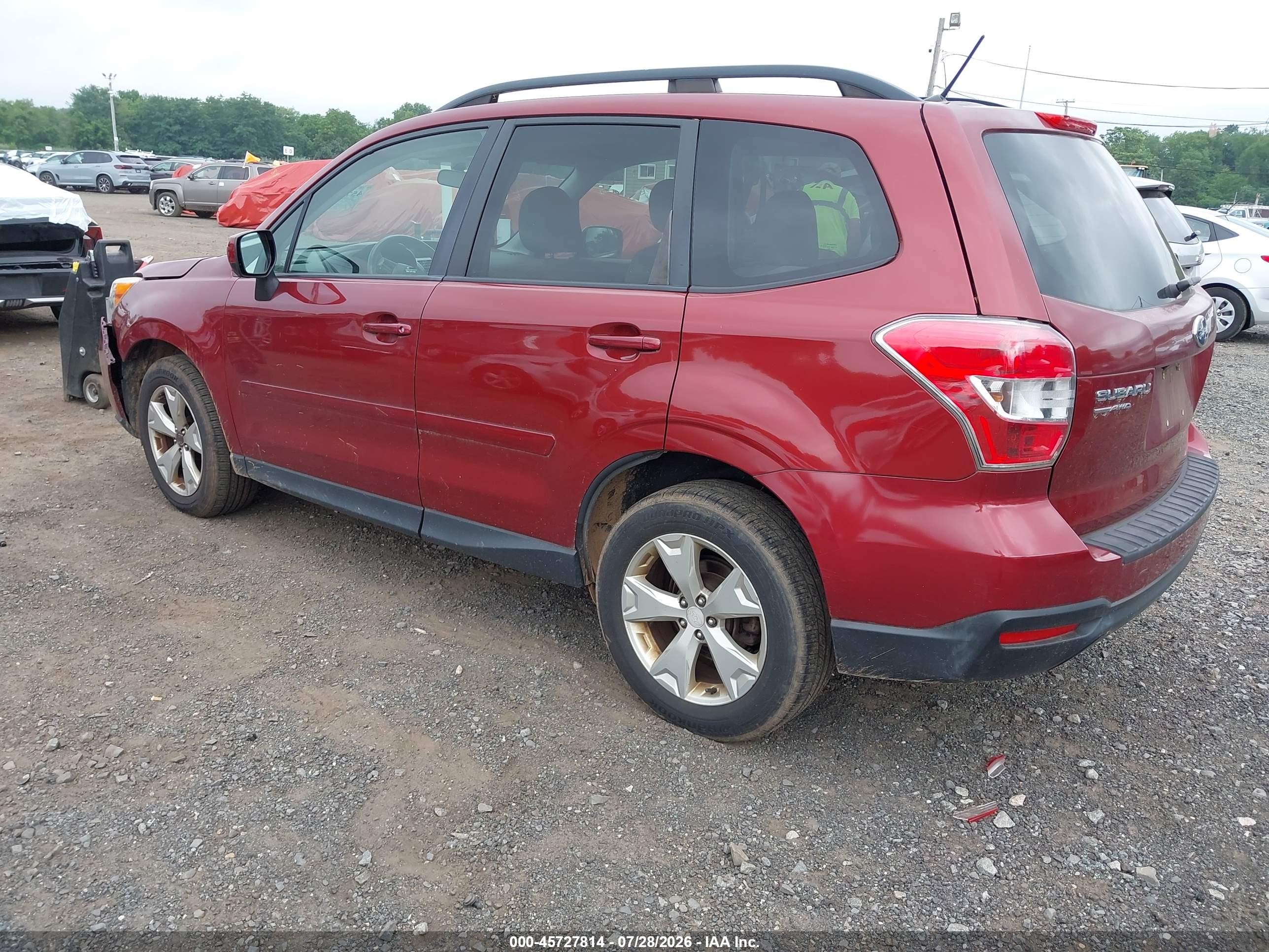 2015 Subaru Forester 2.5i Premium Red vin: JF2SJADC3FH574538
