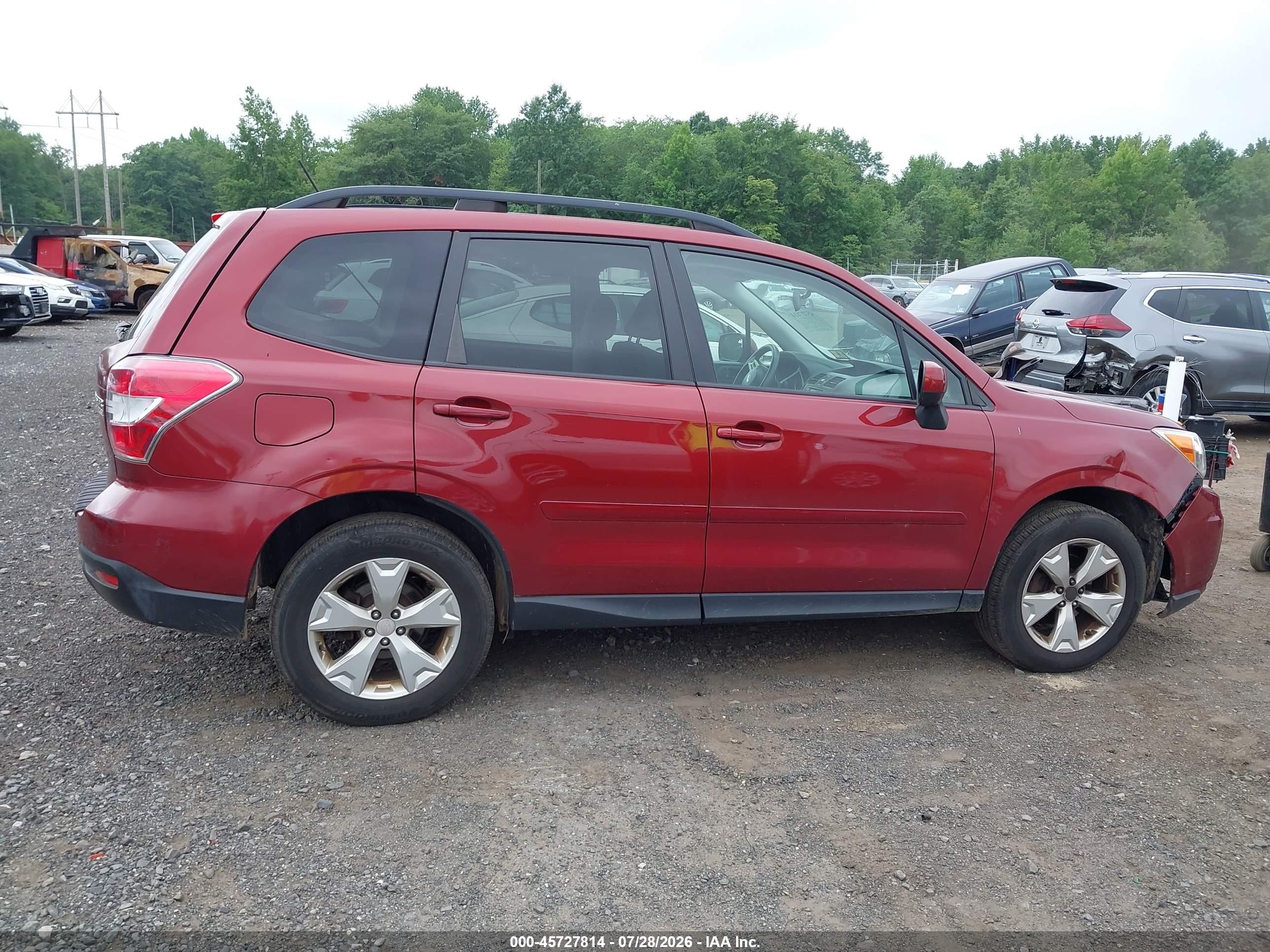 2015 Subaru Forester 2.5i Premium Red vin: JF2SJADC3FH574538