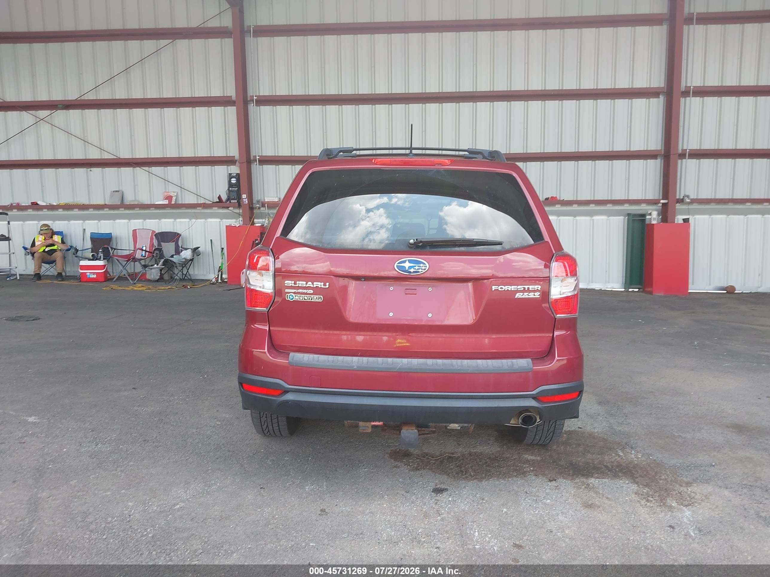 2015 Subaru Forester 2.5i Premium Red vin: JF2SJADC3FH816213