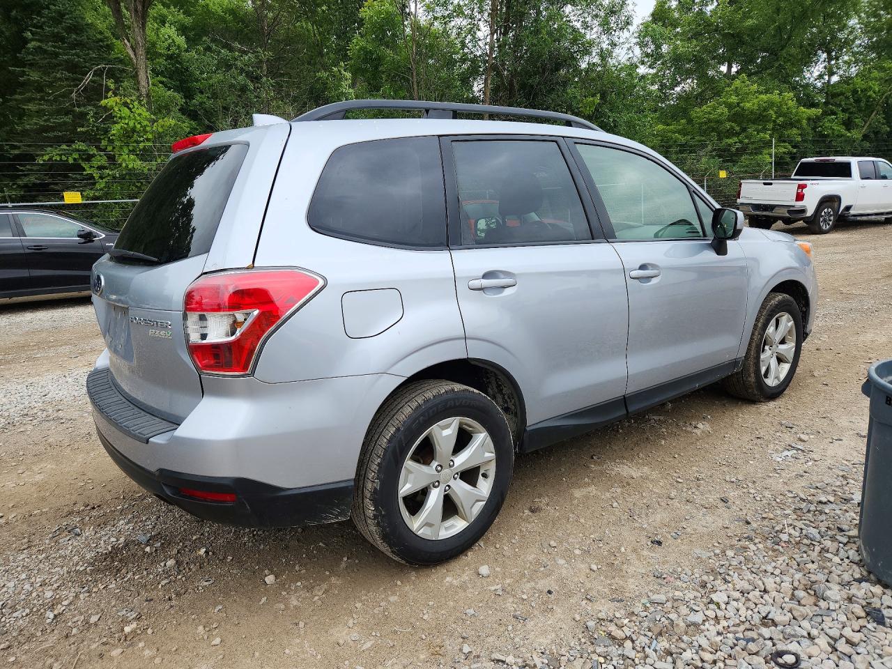 2016 Subaru Forester 2.5i Premium Silver vin: JF2SJADC3GH494464