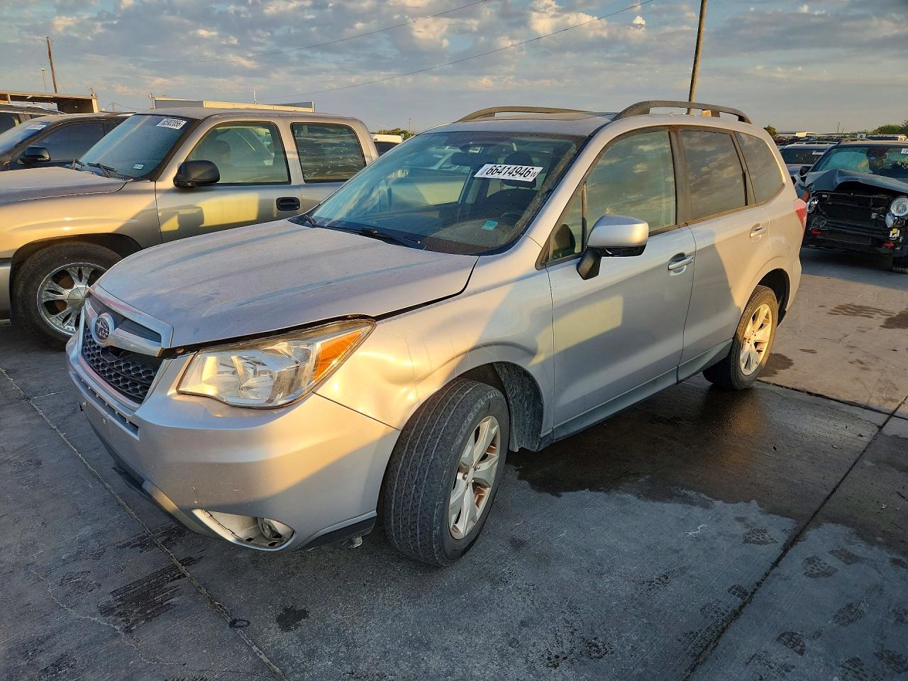 2016 Subaru Forester 2.5i Premium Silver vin: JF2SJADC3GH559619