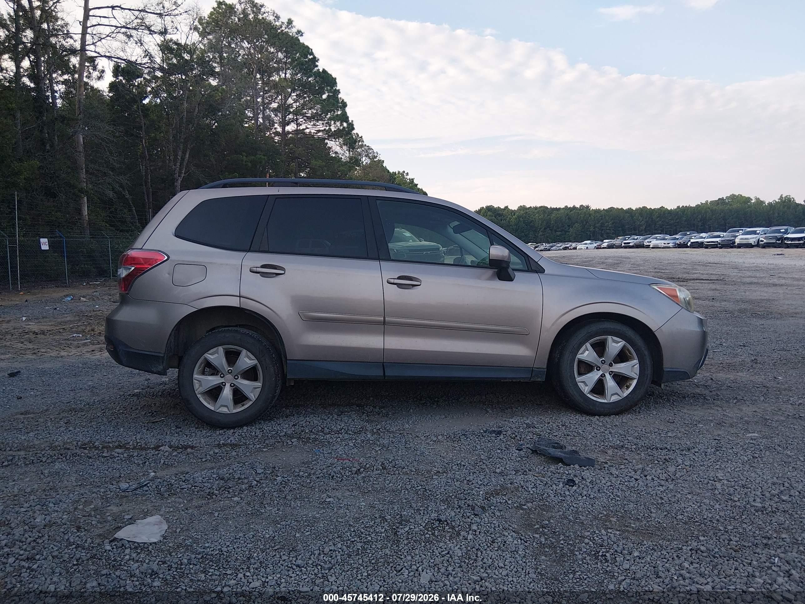 2015 Subaru Forester 2.5i Premium Gold vin: JF2SJADC4FH414524