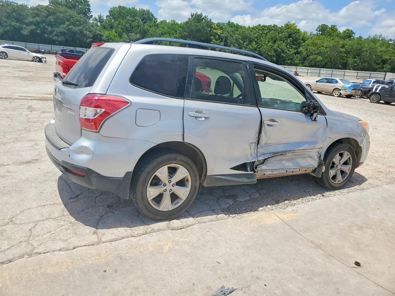 2015 Subaru Forester 2.5i Premium Silver vin: JF2SJADC4FH417052