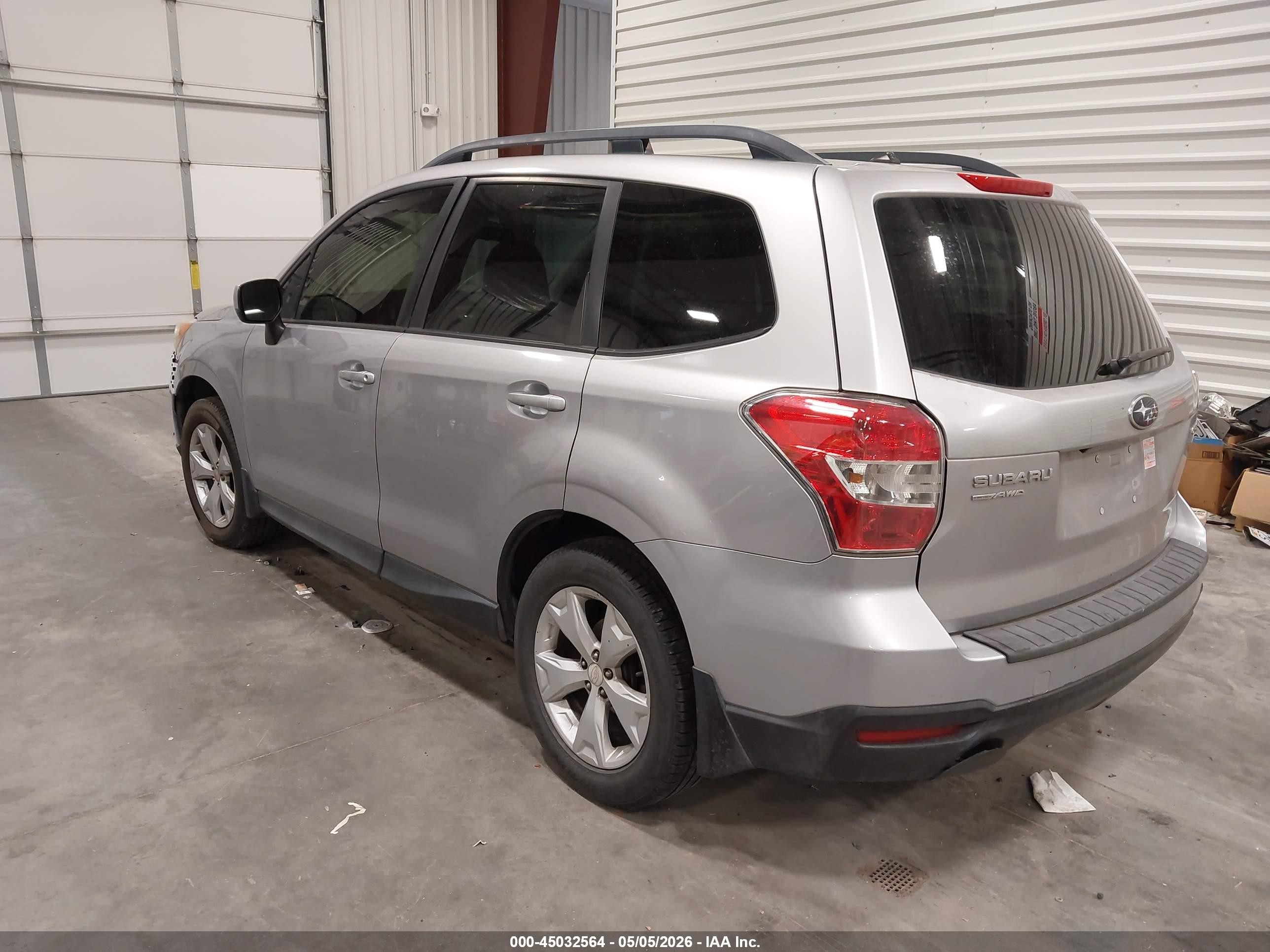 2015 Subaru Forester 2.5i Premium Серебряный vin: JF2SJADC4FH430416