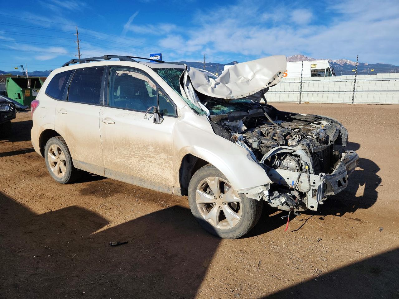 2015 Subaru Forester 2.5i Premium White vin: JF2SJADC4FH455655